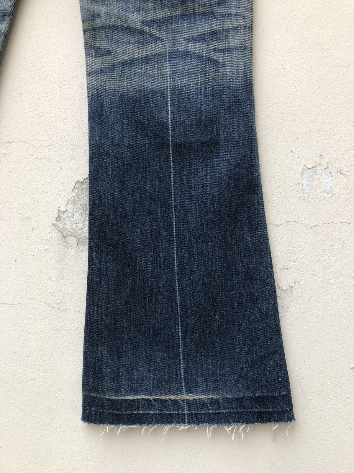 Vanquish Mud Claw Mark Vanquish Gold Japan Distress Denim Flare Jeans Size US 29 - 21 Thumbnail