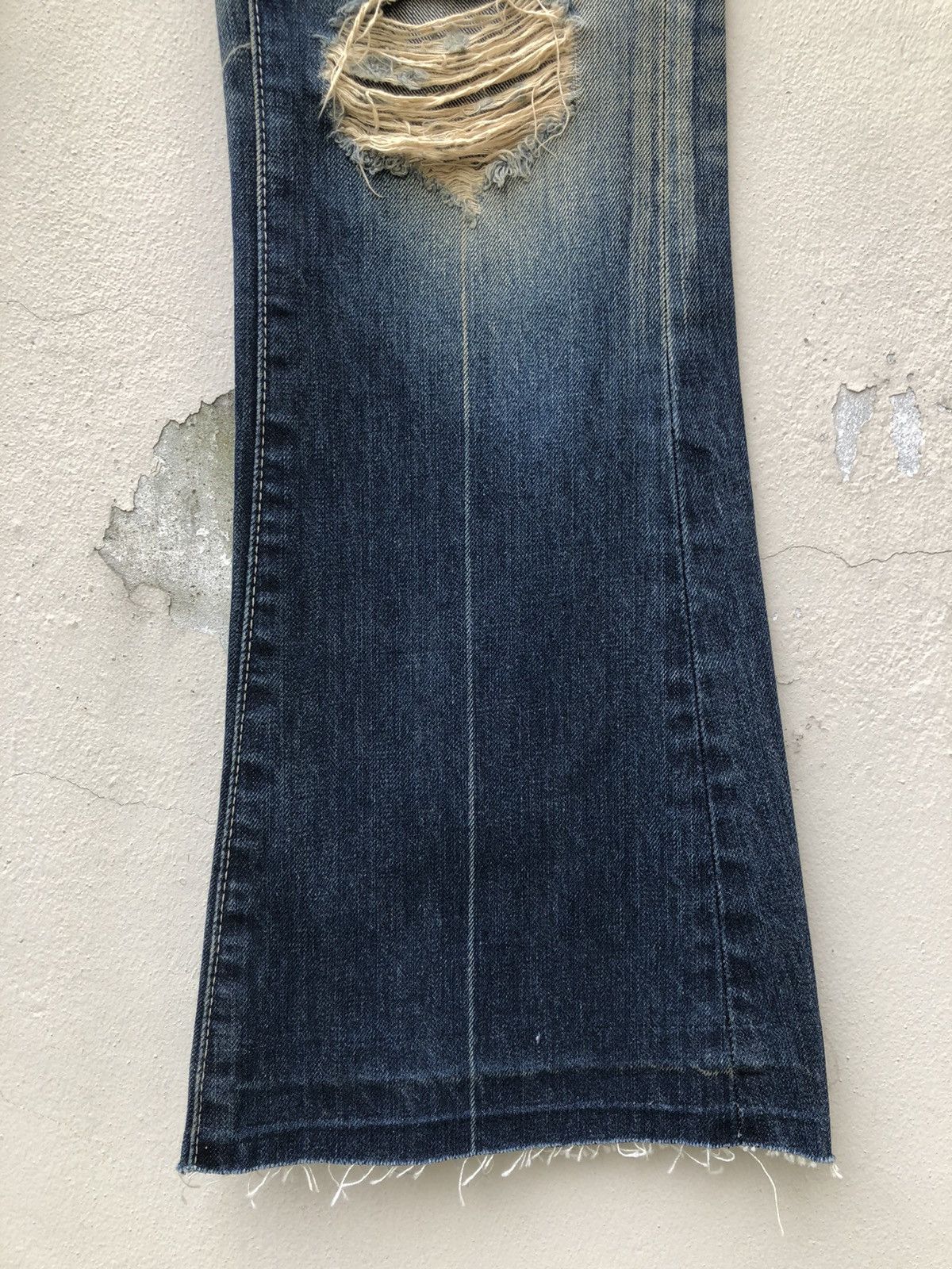 Vanquish Mud Claw Mark Vanquish Gold Japan Distress Denim Flare Jeans Size US 29 - 14 Thumbnail