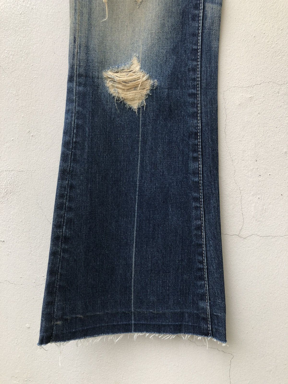 Vanquish Mud Claw Mark Vanquish Gold Japan Distress Denim Flare Jeans Size US 29 - 11 Thumbnail