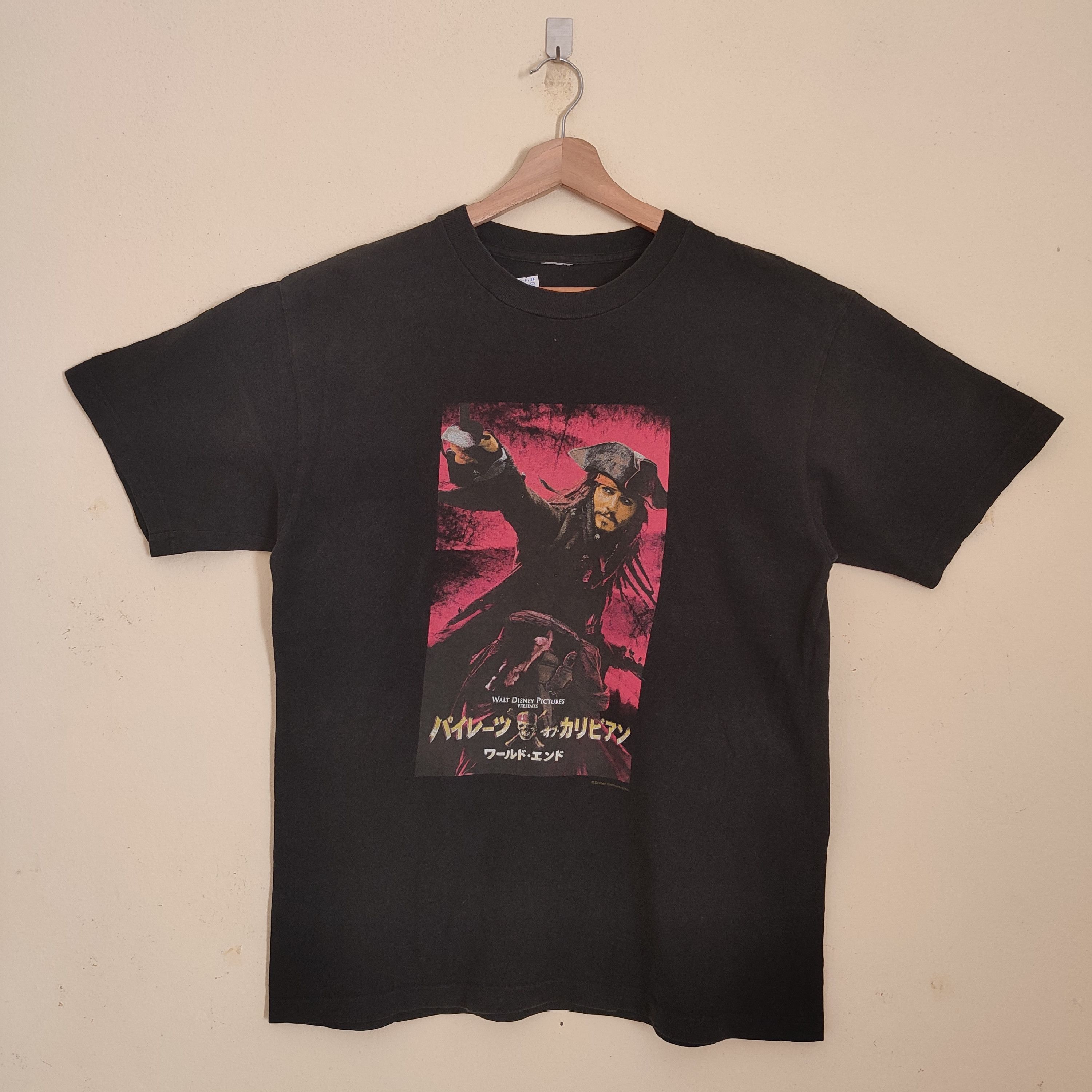 Disney × Vintage Jack Sparrow Movie The pirates of the Carribbean Tshirt Size US M / EU 48-50 / 2 - 1 Thumbnail