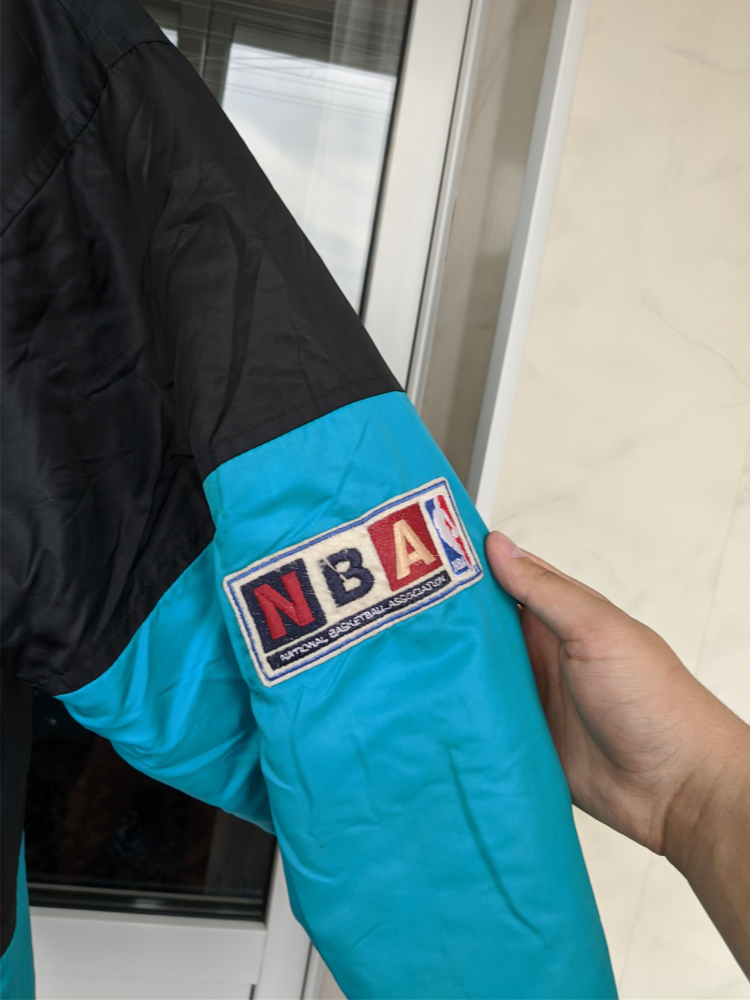 NBA × Nutmeg × Vintage Vintage NBA Charlotte Hornets Jacket Size US M / EU 48-50 / 2 - 4 Thumbnail