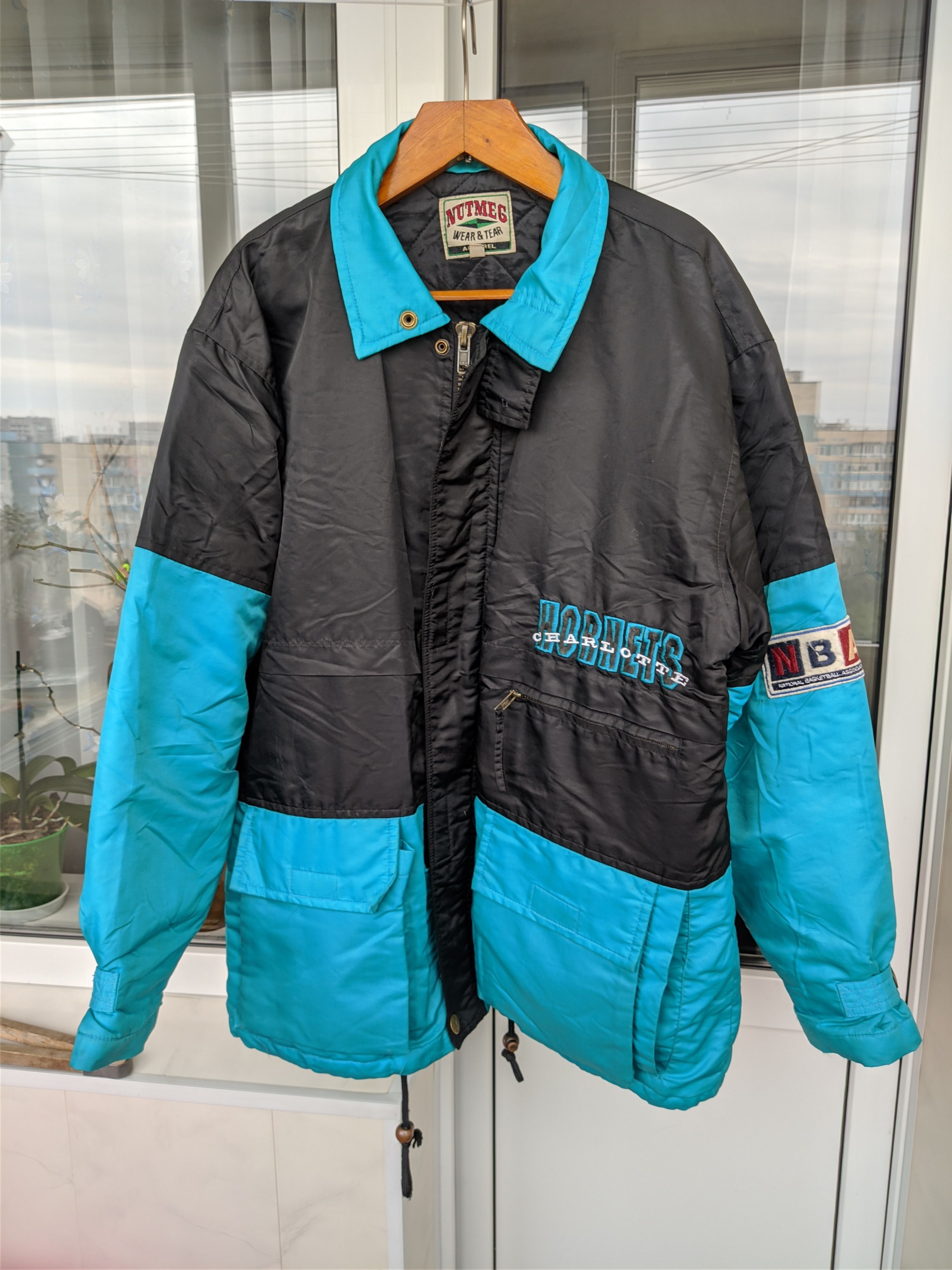 Vintage NBA Charlotte Hornets Jacket