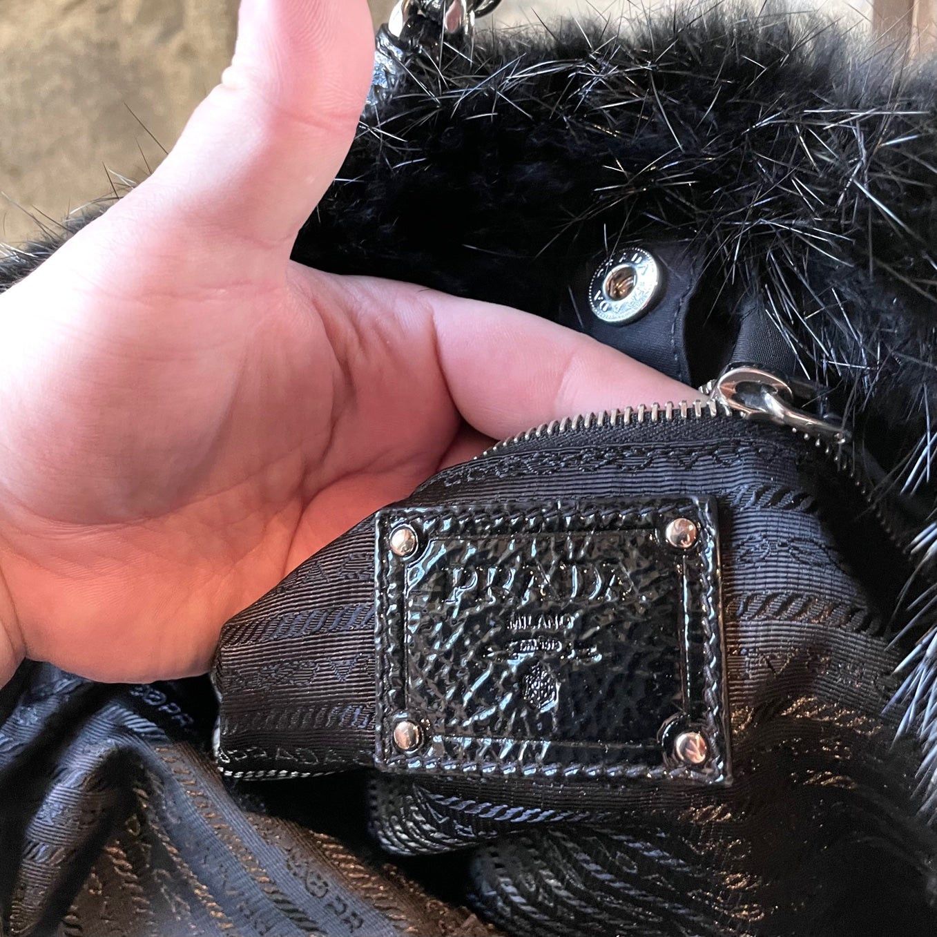 Prada Prada Black Beaver Fur Chain Bag Size ONE SIZE - 9 Thumbnail