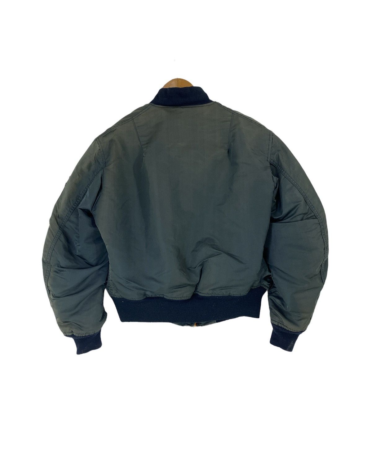 Avirex Vintage Avirex MA-1 Bomber Jacket Design Small Logo Design Size US M / EU 48-50 / 2 - 2 Thumbnail