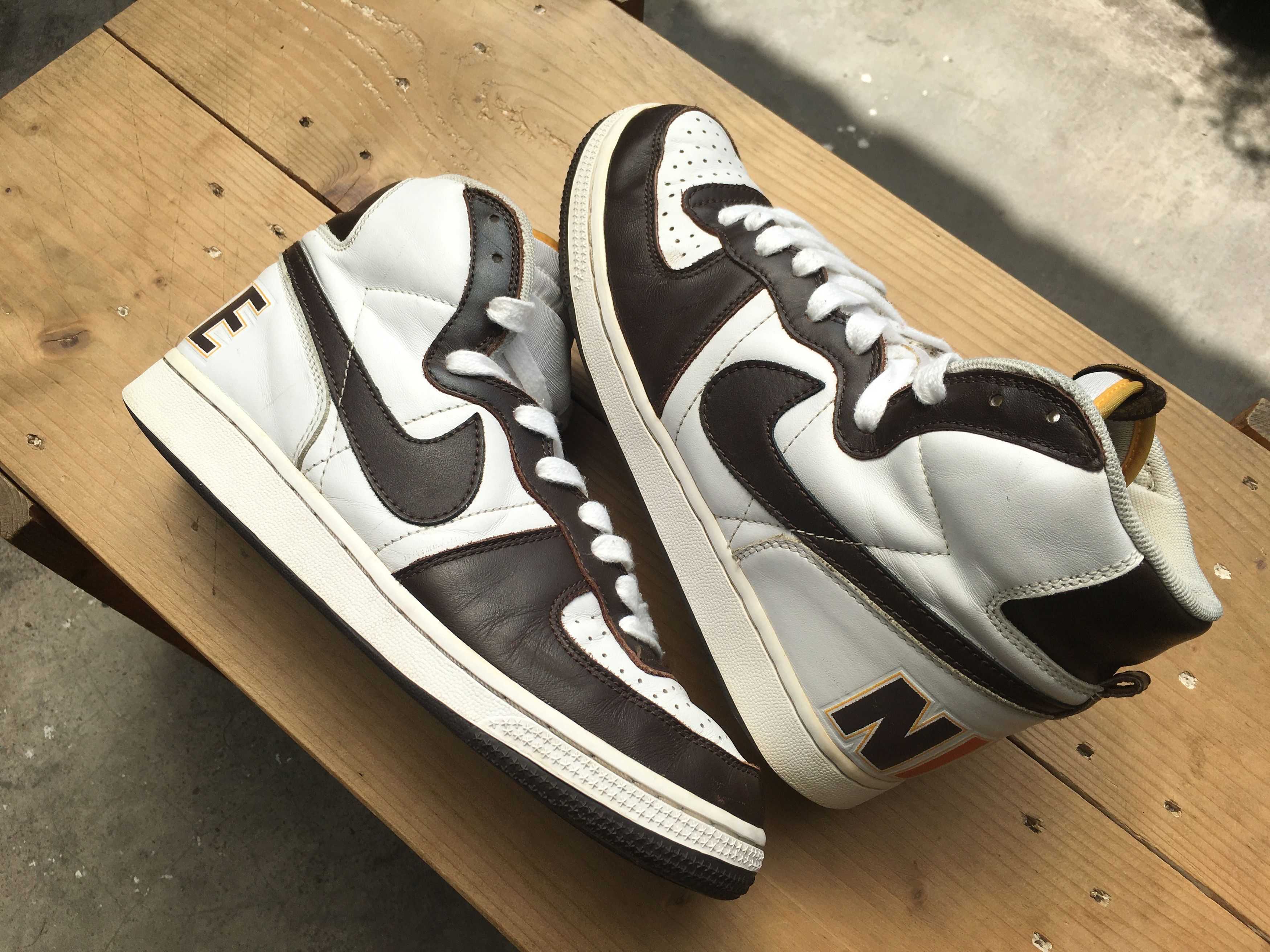 Nike × Vintage 🔥 Rare Nike Terminator High OG White Baroque Brown 2004 Size US 9 / EU 42 - 19 Thumbnail