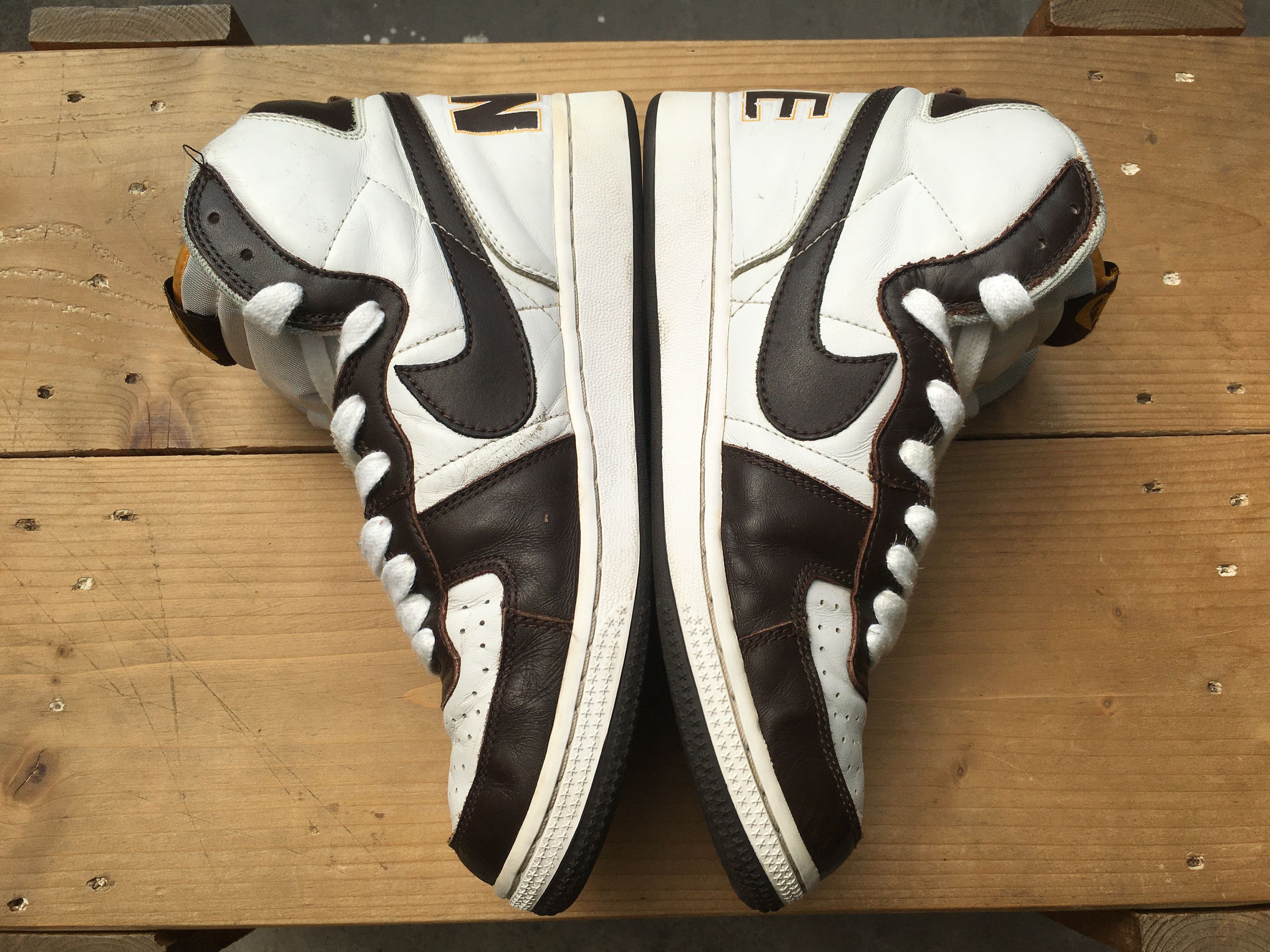 Nike × Vintage 🔥 Rare Nike Terminator High OG White Baroque Brown 2004 Size US 9 / EU 42 - 21 Thumbnail