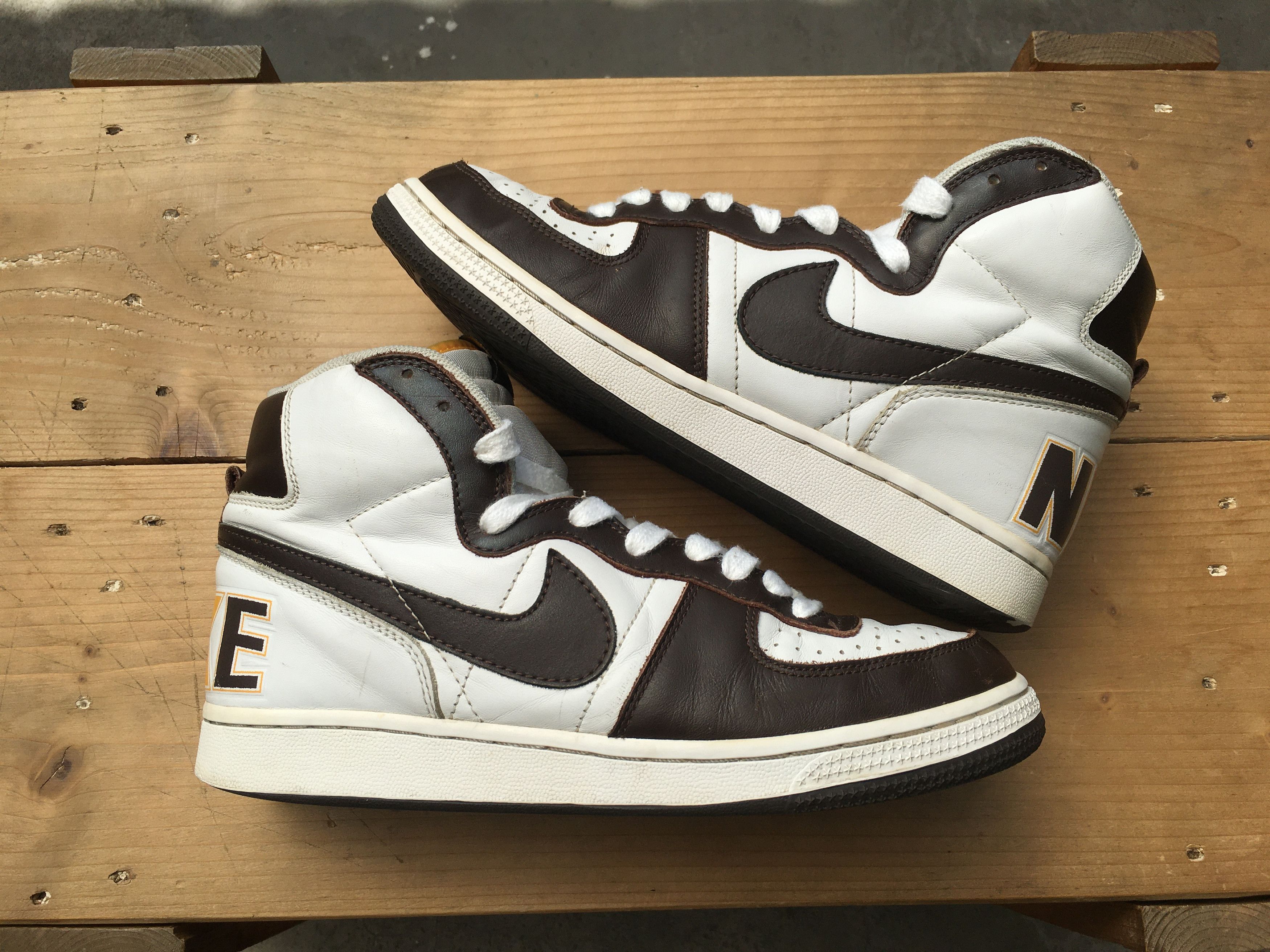 Nike × Vintage 🔥 Rare Nike Terminator High OG White Baroque Brown 2004 Size US 9 / EU 42 - 17 Thumbnail