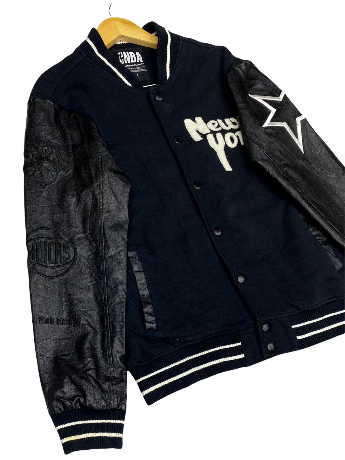 NBA 🔥LAST DROP BFORE DELETE NBA VARSITY EMBROIDERY SPELLOUT Size US M / EU 48-50 / 2 - 8 Thumbnail