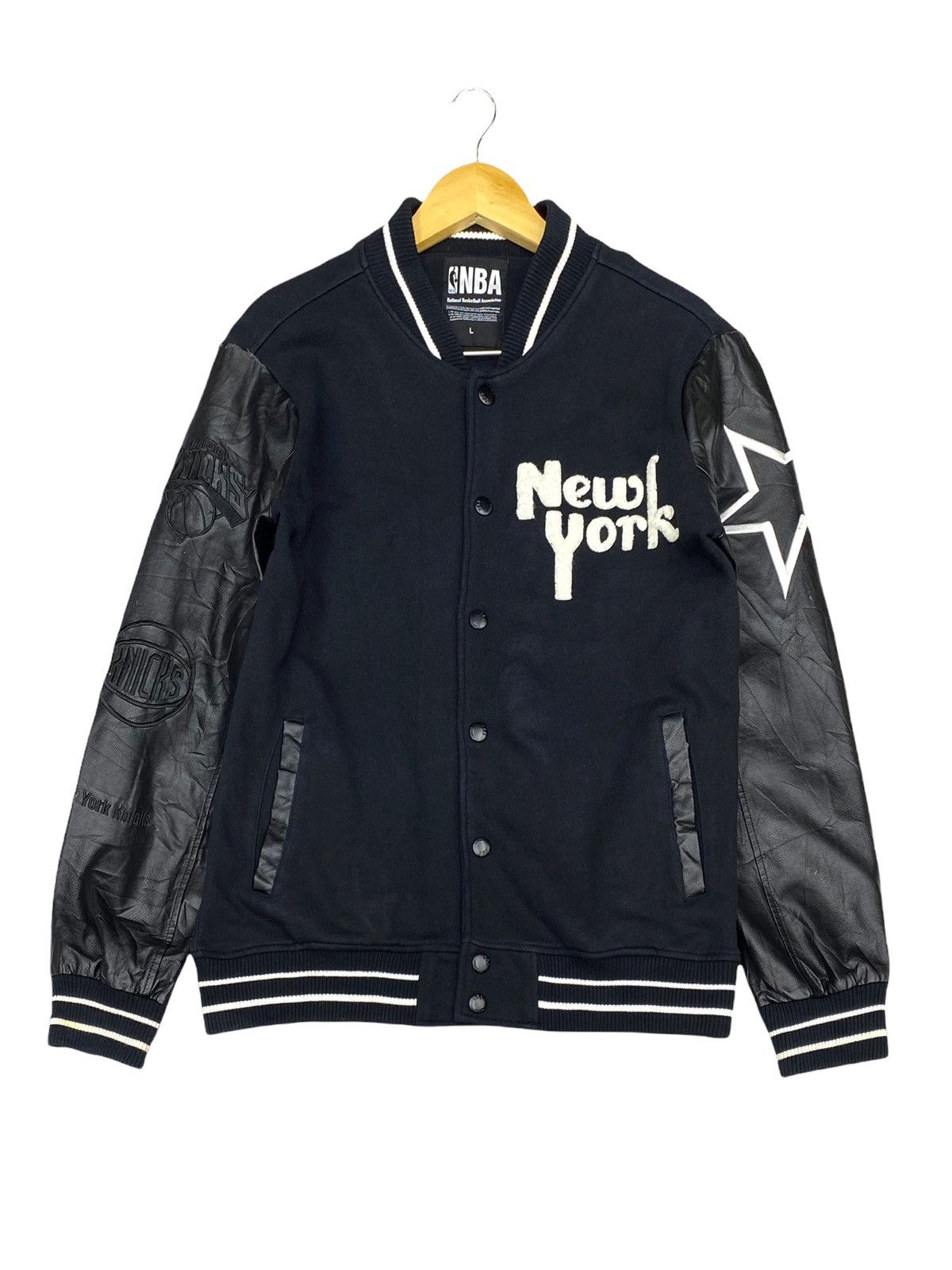 NBA 🔥LAST DROP BFORE DELETE NBA VARSITY EMBROIDERY SPELLOUT Size US M / EU 48-50 / 2 - 1 Thumbnail