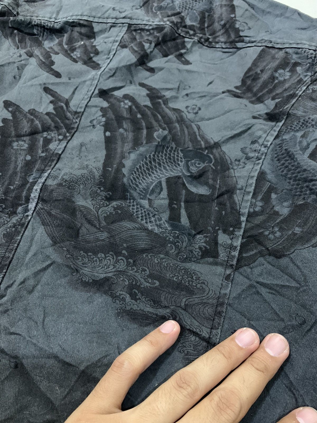 Japanese Brand TORAICHI KOI FISH SAKURA PRINT DENIM JACKET Size US M / EU 48-50 / 2 - 7 Thumbnail