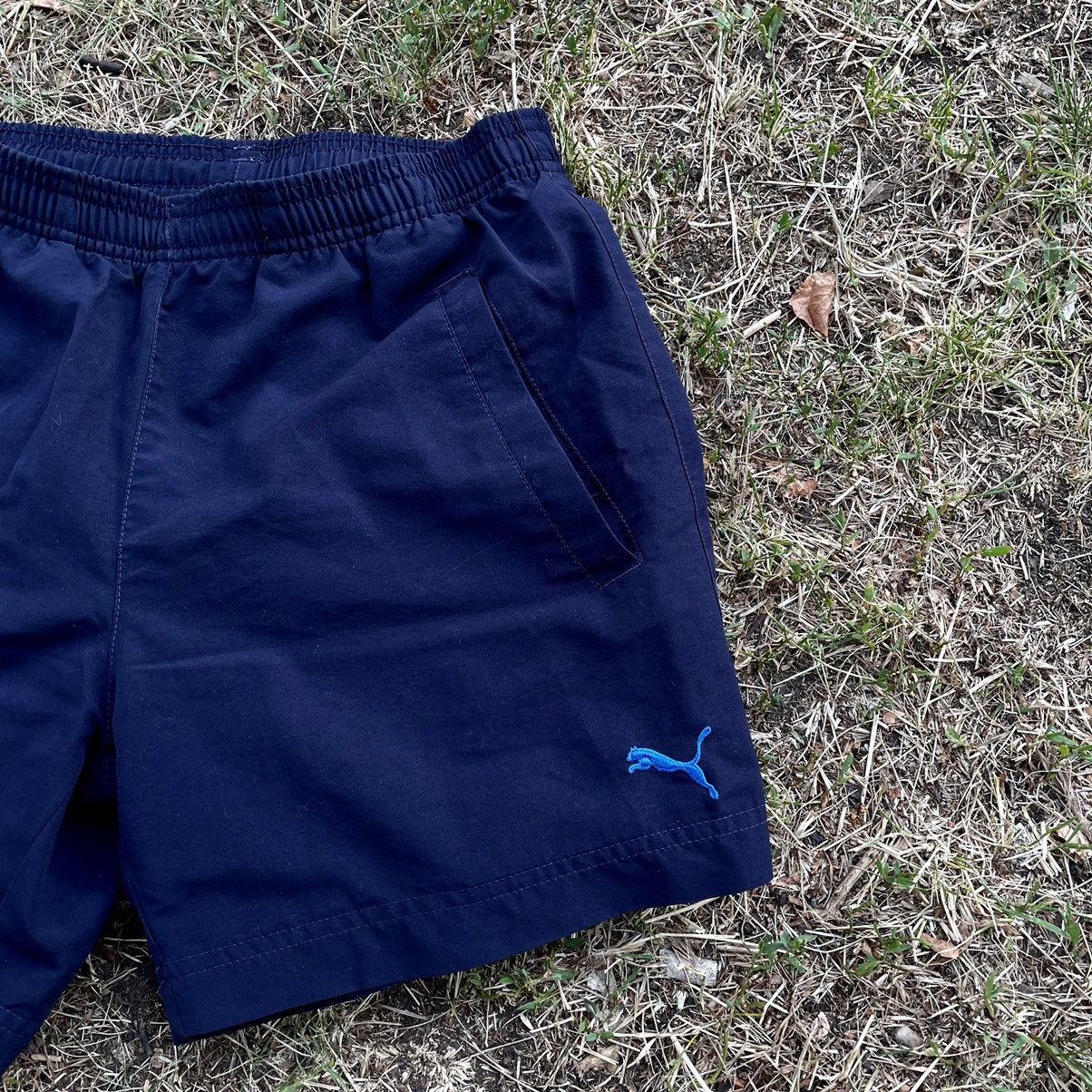 Vintage Vintage 90s Puma Shorts Baggy Streetwear Y2K Navy Faded 30 Size US 30 / EU 46 - 2 Thumbnail
