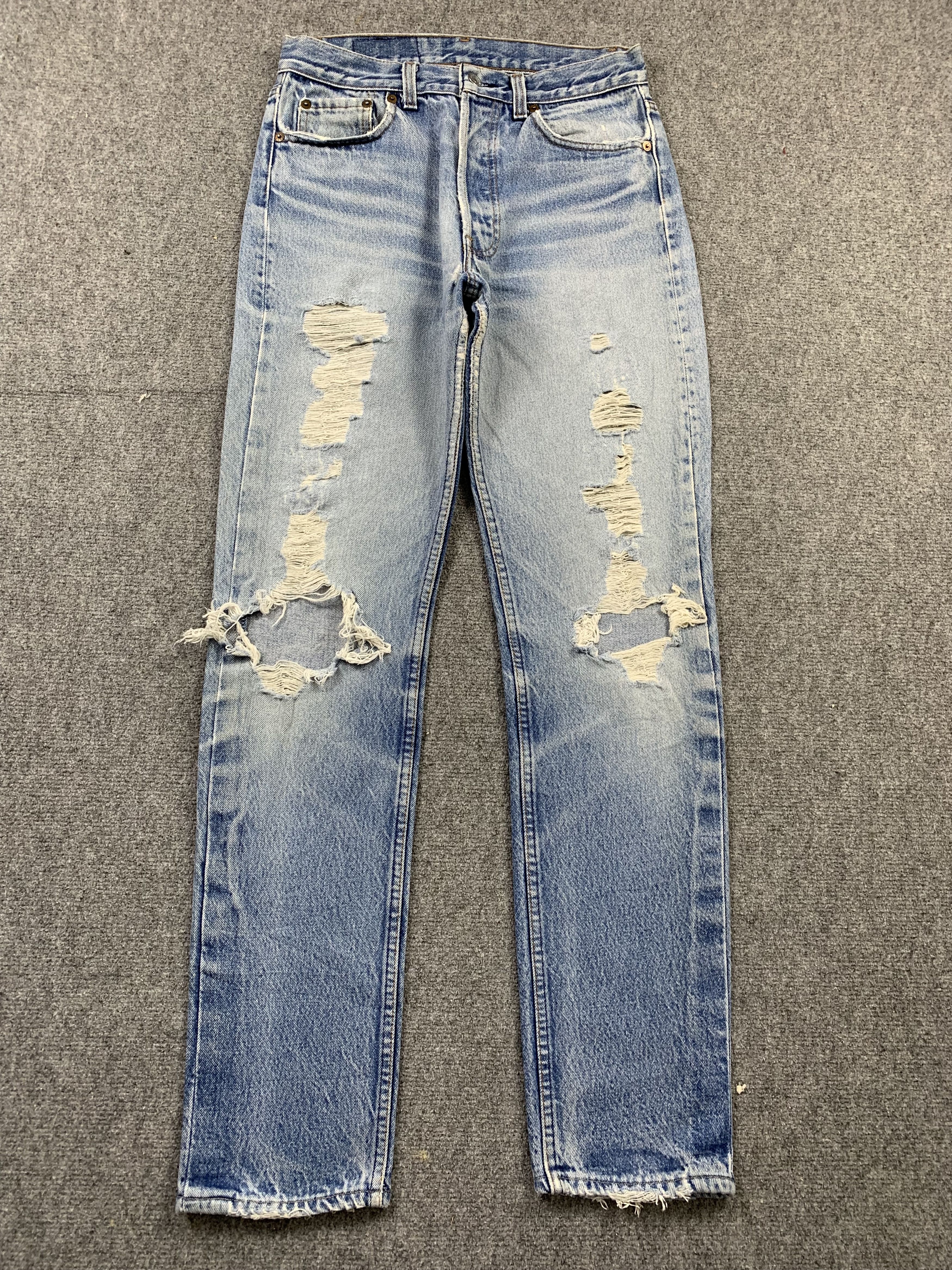 image of Distressed Denim x Levis Vintage 90's Distressed Levis 501 Light Wash Jeans in Blue Denim (Size 28)