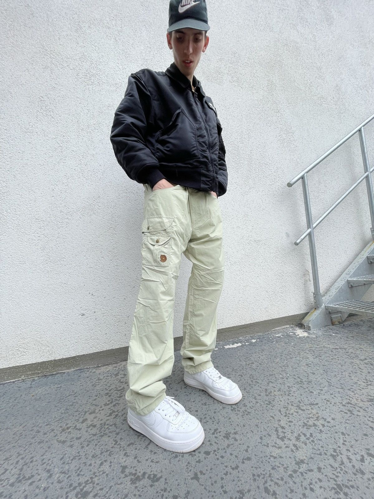 Fjallraven Vintage Fjallraven cargo pants Size US 34 / EU 50 - 9 Thumbnail