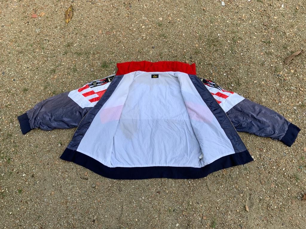 Asics Vintage Asics Jacket Windbreaker Size US L / EU 52-54 / 3 - 5 Thumbnail