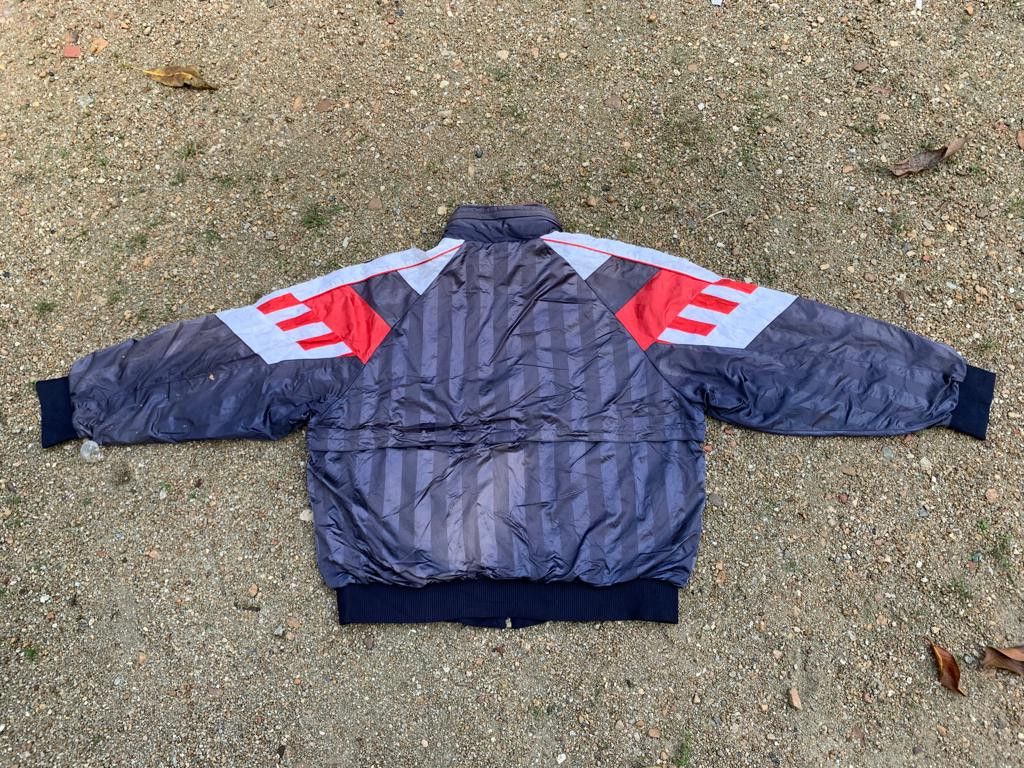 Asics Vintage Asics Jacket Windbreaker Size US L / EU 52-54 / 3 - 2 Thumbnail