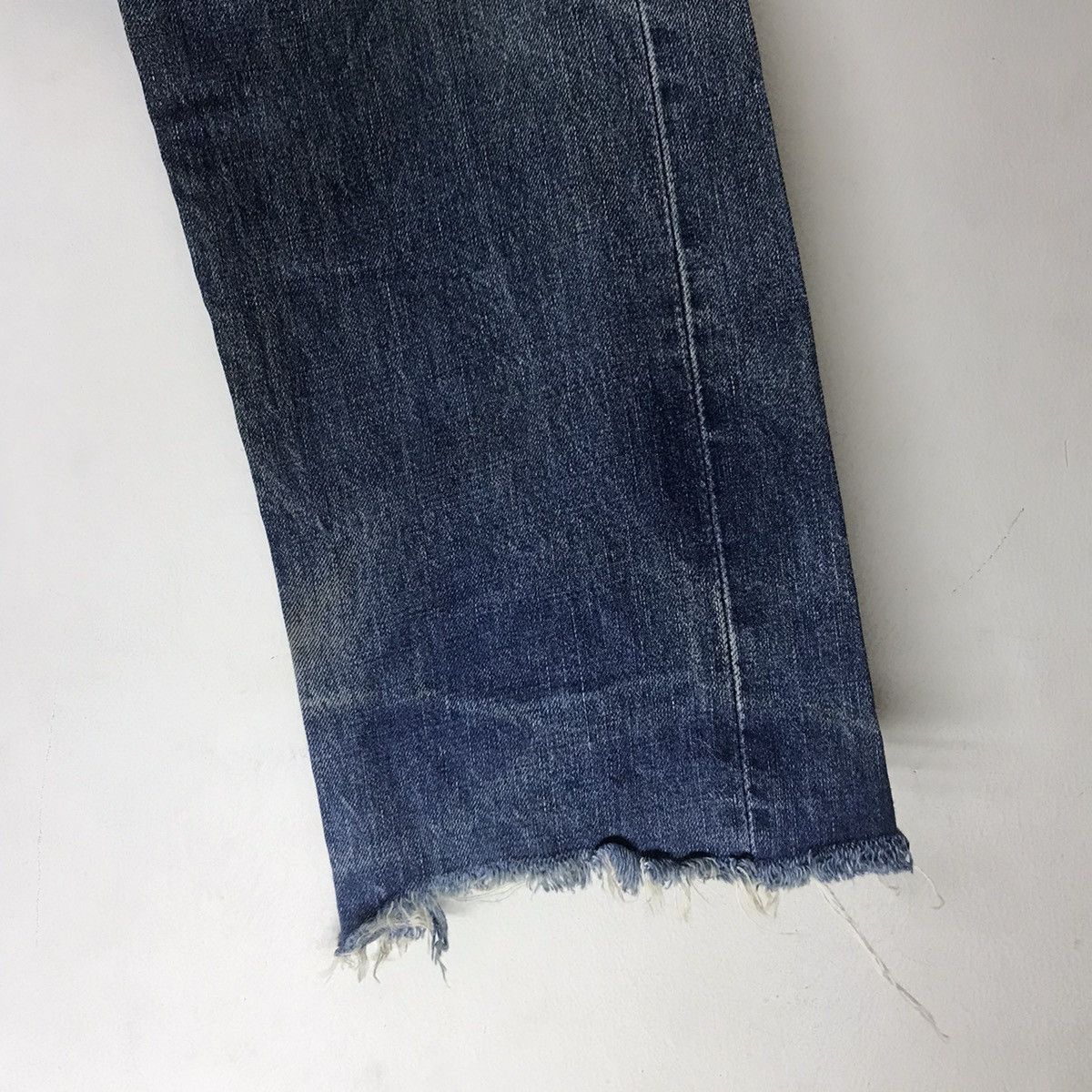 Levi's Vintage Levis 502 Thrashed Denim Selvedge Japan Size US 32 / EU 48 - 8 Thumbnail