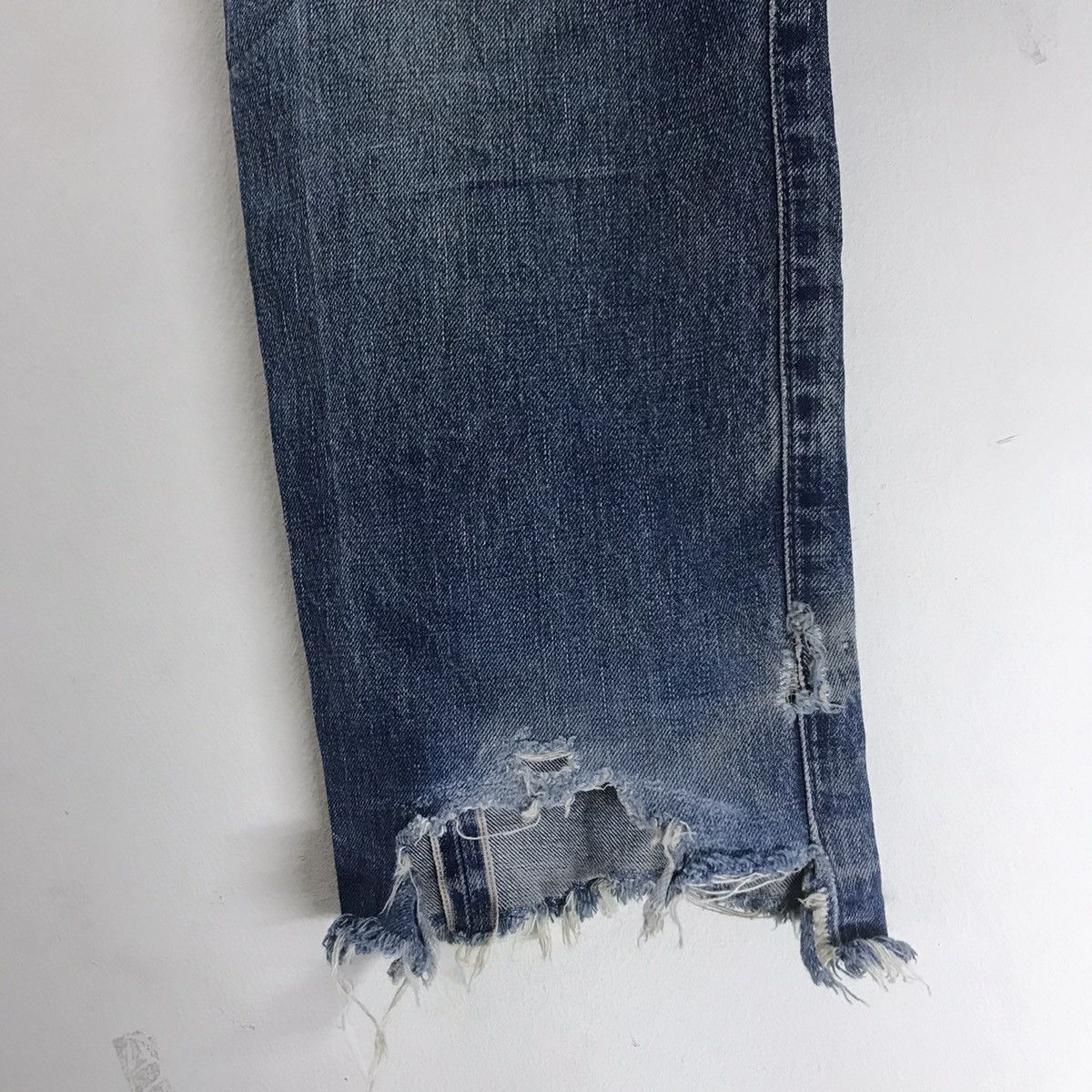 Levi's Vintage Levis 502 Thrashed Denim Selvedge Japan Size US 32 / EU 48 - 15 Thumbnail