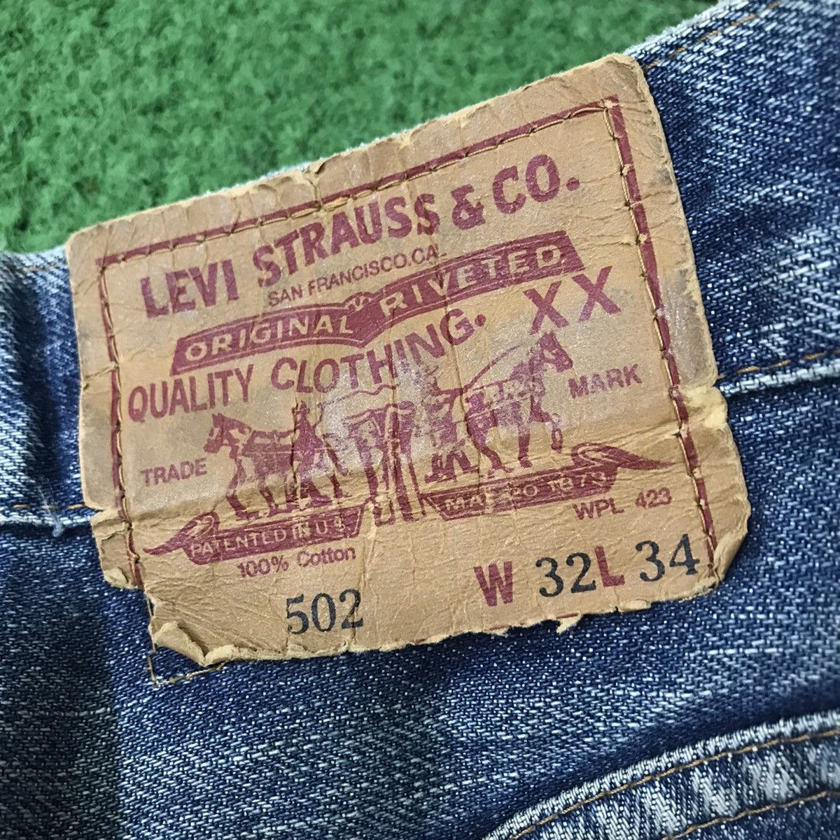 Levi's Vintage Levis 502 Thrashed Denim Selvedge Japan Size US 32 / EU 48 - 18 Thumbnail