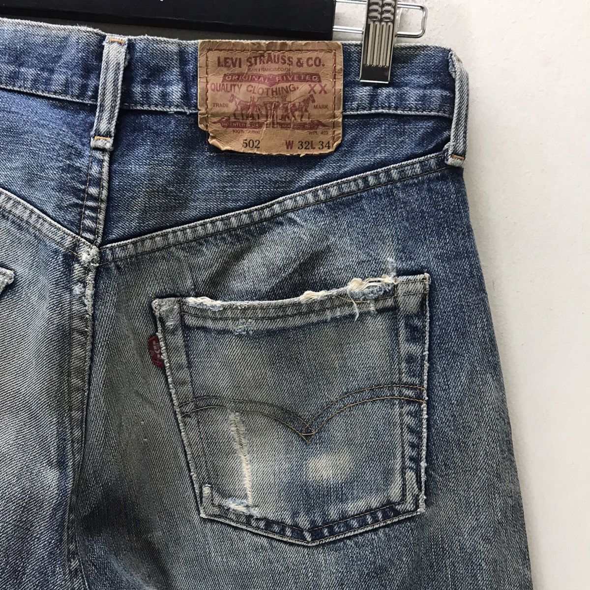 Levi's Vintage Levis 502 Thrashed Denim Selvedge Japan Size US 32 / EU 48 - 12 Thumbnail