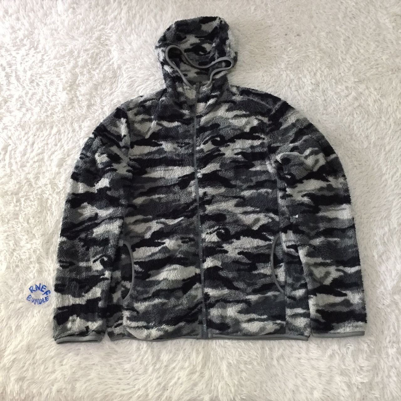Japanese Brand Camouflage hoodie fleece zipper jacket sweater Size US L / EU 52-54 / 3 - 1 Thumbnail