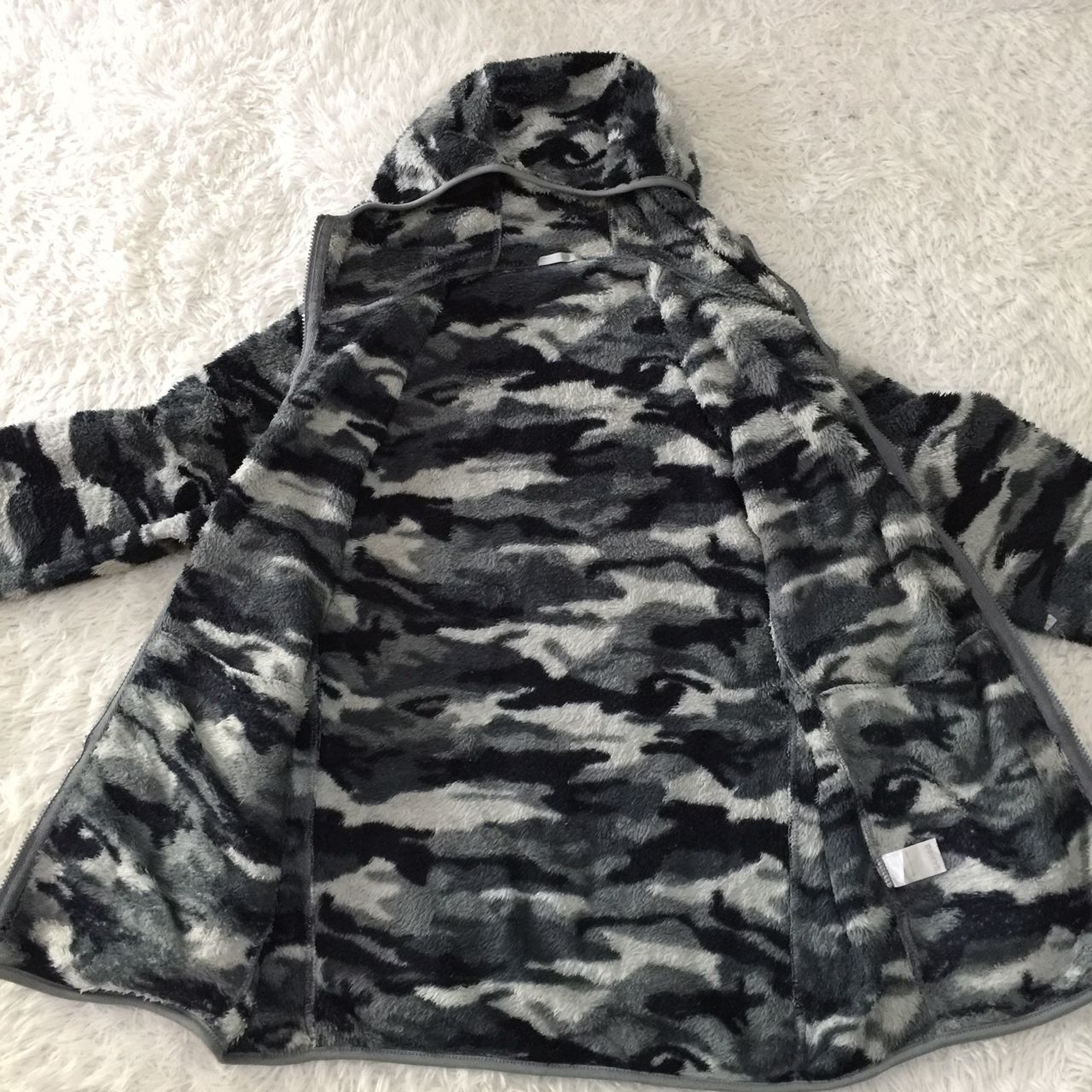 Japanese Brand Camouflage hoodie fleece zipper jacket sweater Size US L / EU 52-54 / 3 - 6 Thumbnail