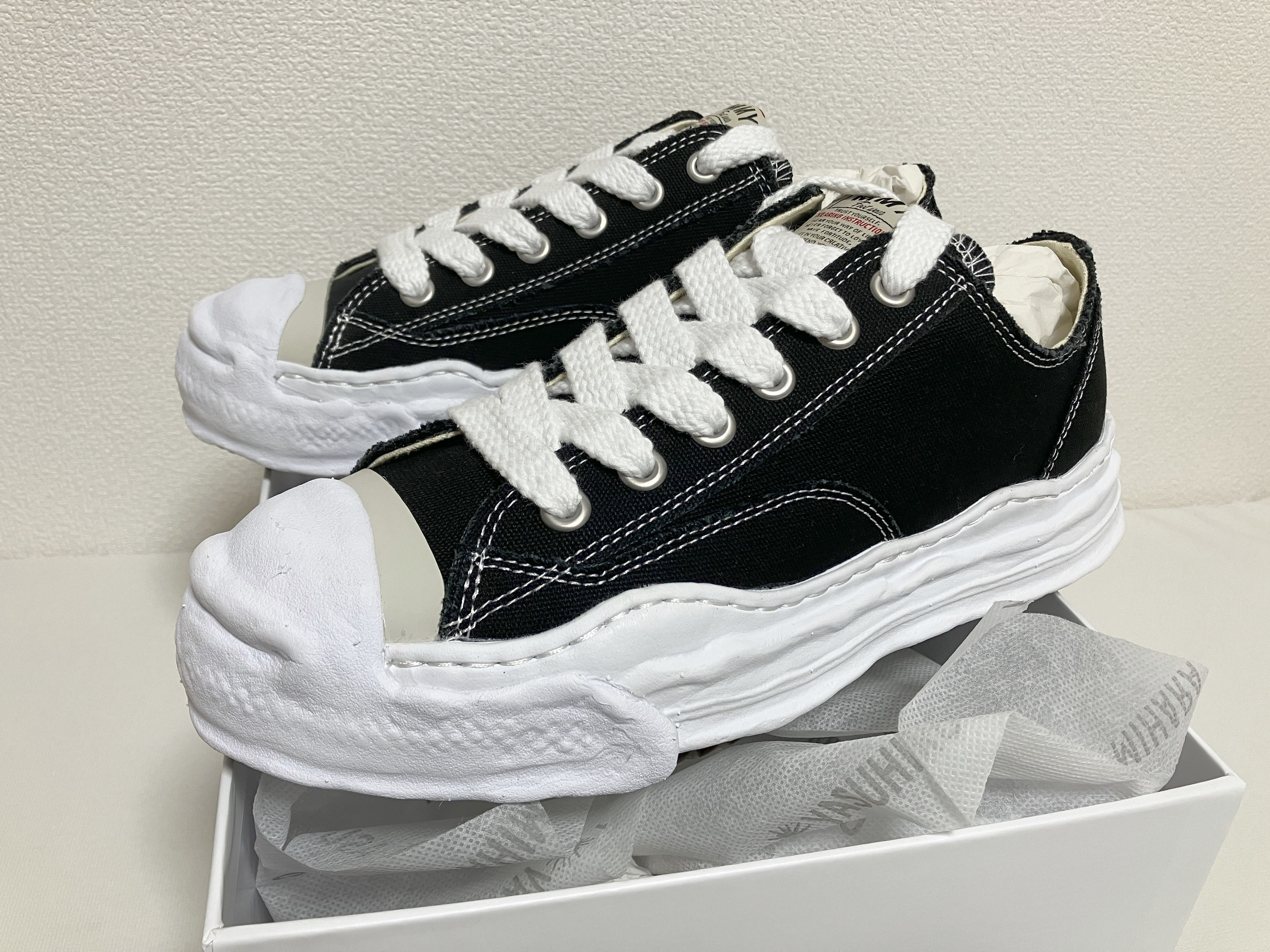 image of Miharayasuhiro Mihara Yasuhiro Hank Original Sole Toe Cap Low Canvas Black Shoes, Men's (Size 8)