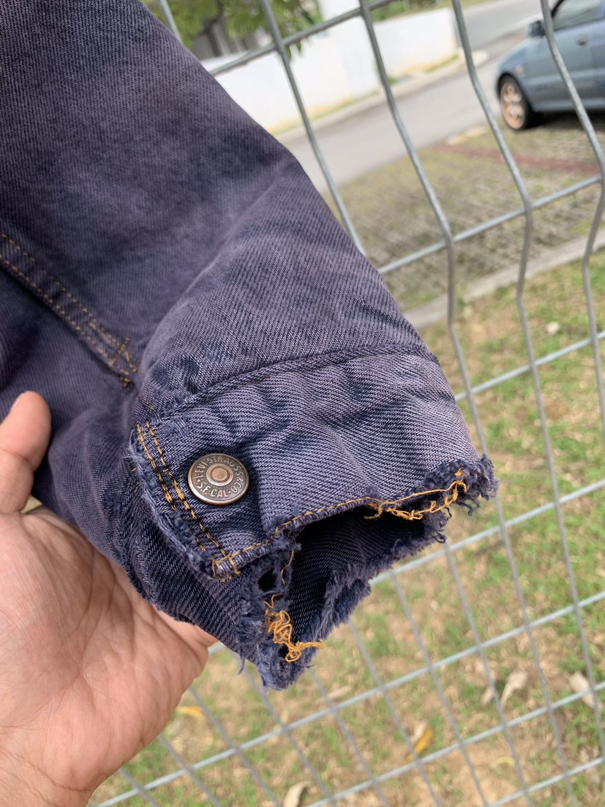 Levi's × Vintage Vintage 90’s Levi’s Trucker Sherpa Distresses Sunfaded Size US S / EU 44-46 / 1 - 11 Thumbnail