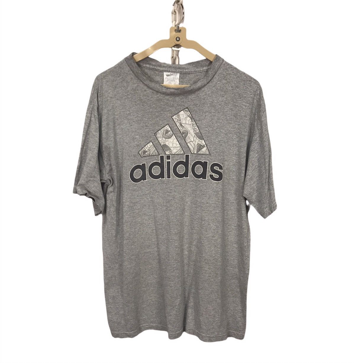 Adidas × Vintage Vintage adidas big logo tee made in usa Size US M / EU 48-50 / 2 - 1 Thumbnail
