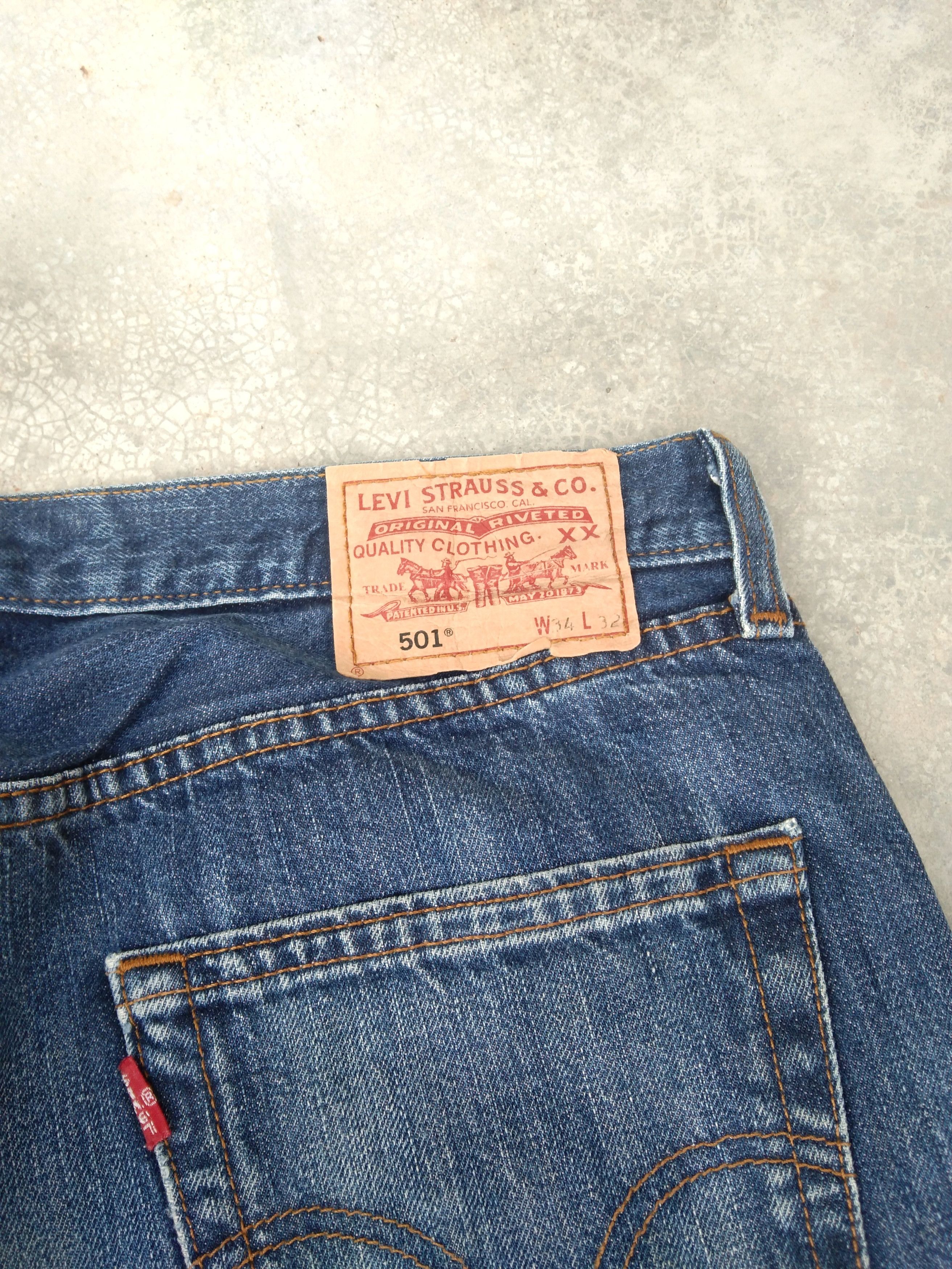 Vintage Levis 501 Straight Leg Distressed Jeans 34x32