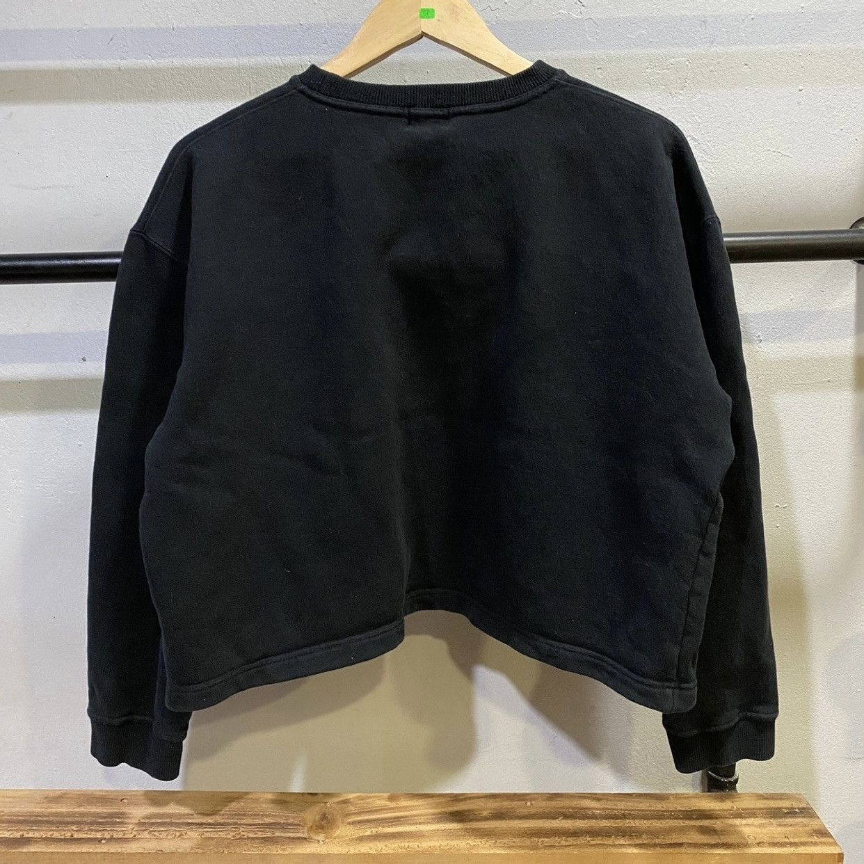 Calvin Klein VINTAGE RARE‼️Calvin Klein Jeans Big Logo Size M Crop Tops Size M / US 6-8 / IT 42-44 - 2 Thumbnail