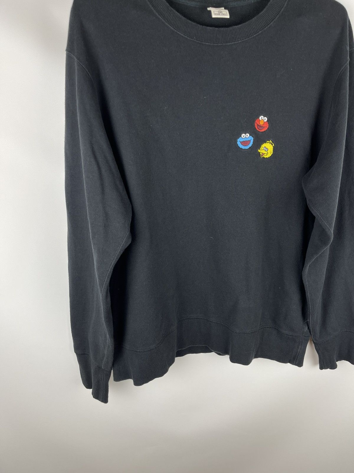 Kaws × Uniqlo KAWS x Uniqlo x Sesame Street Logo sweatshirt Size US M / EU 48-50 / 2 - 3 Thumbnail
