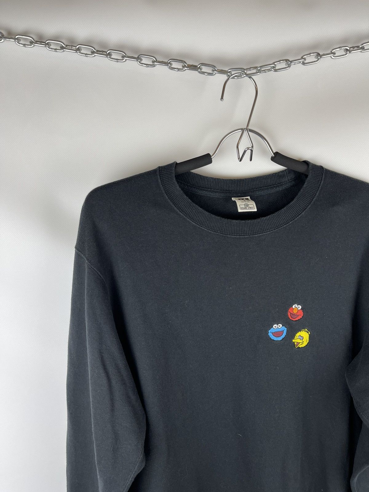Kaws × Uniqlo KAWS x Uniqlo x Sesame Street Logo sweatshirt Size US M / EU 48-50 / 2 - 2 Thumbnail