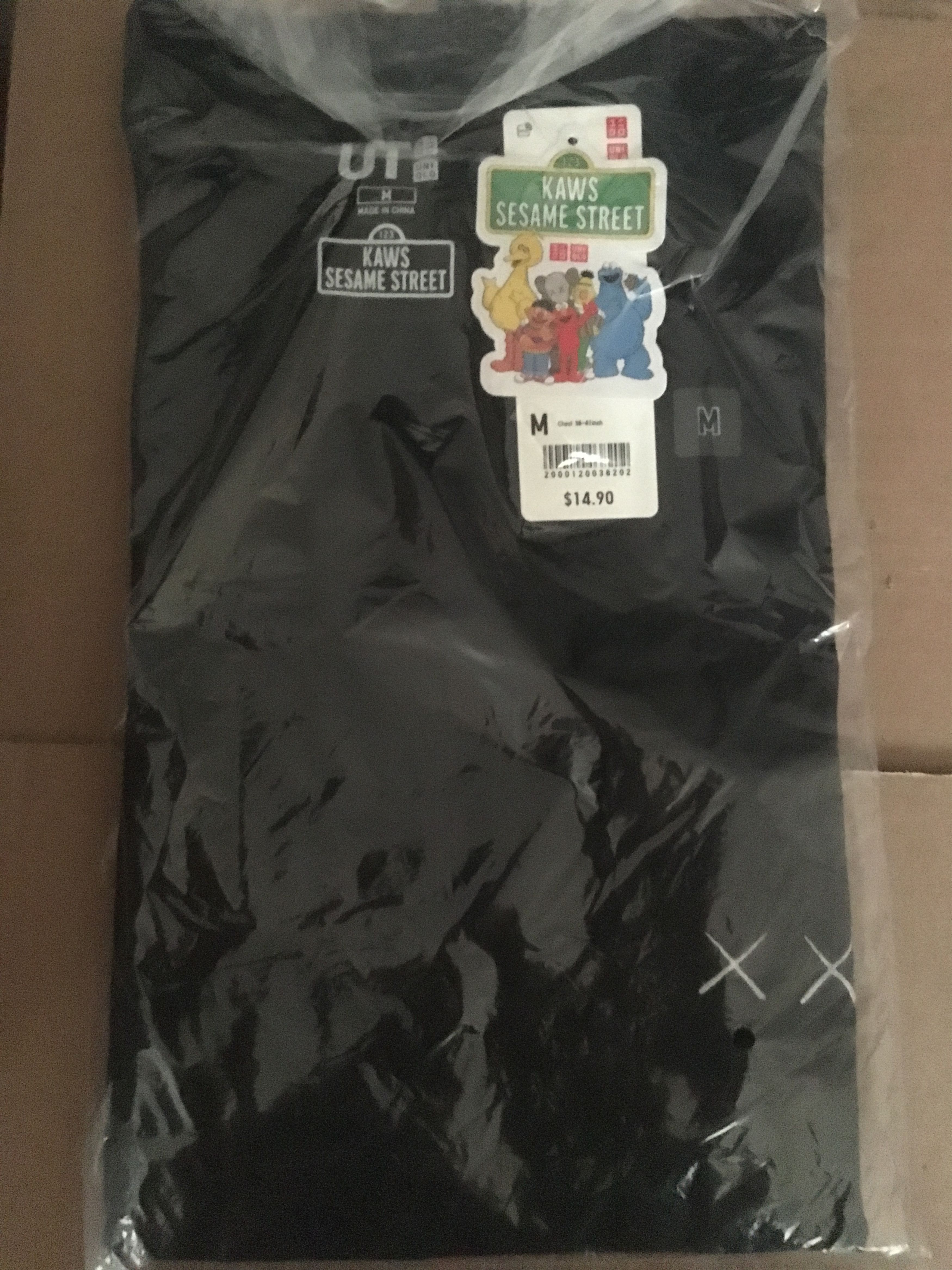Kaws × Uniqlo Uniqlo x Kaws X Sesame Street XX Tee Medium Size US M / EU 48-50 / 2 - 1 Preview