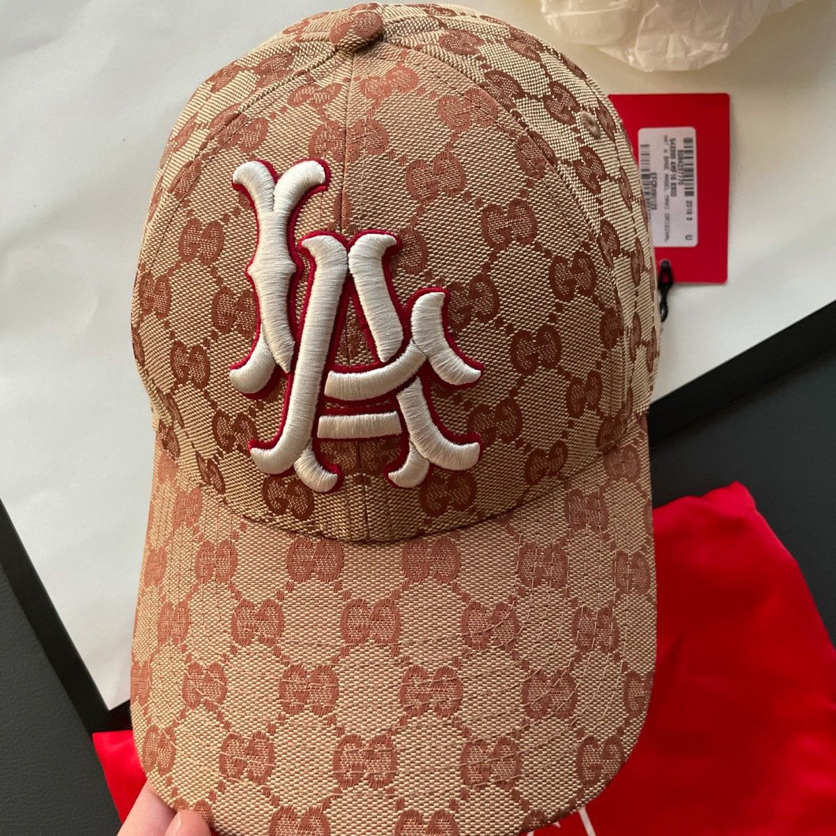 Gucci × MLB Super Runway Limited Edition Gucci x LA Dodgers GG Logo Hat Size ONE SIZE - 7 Thumbnail