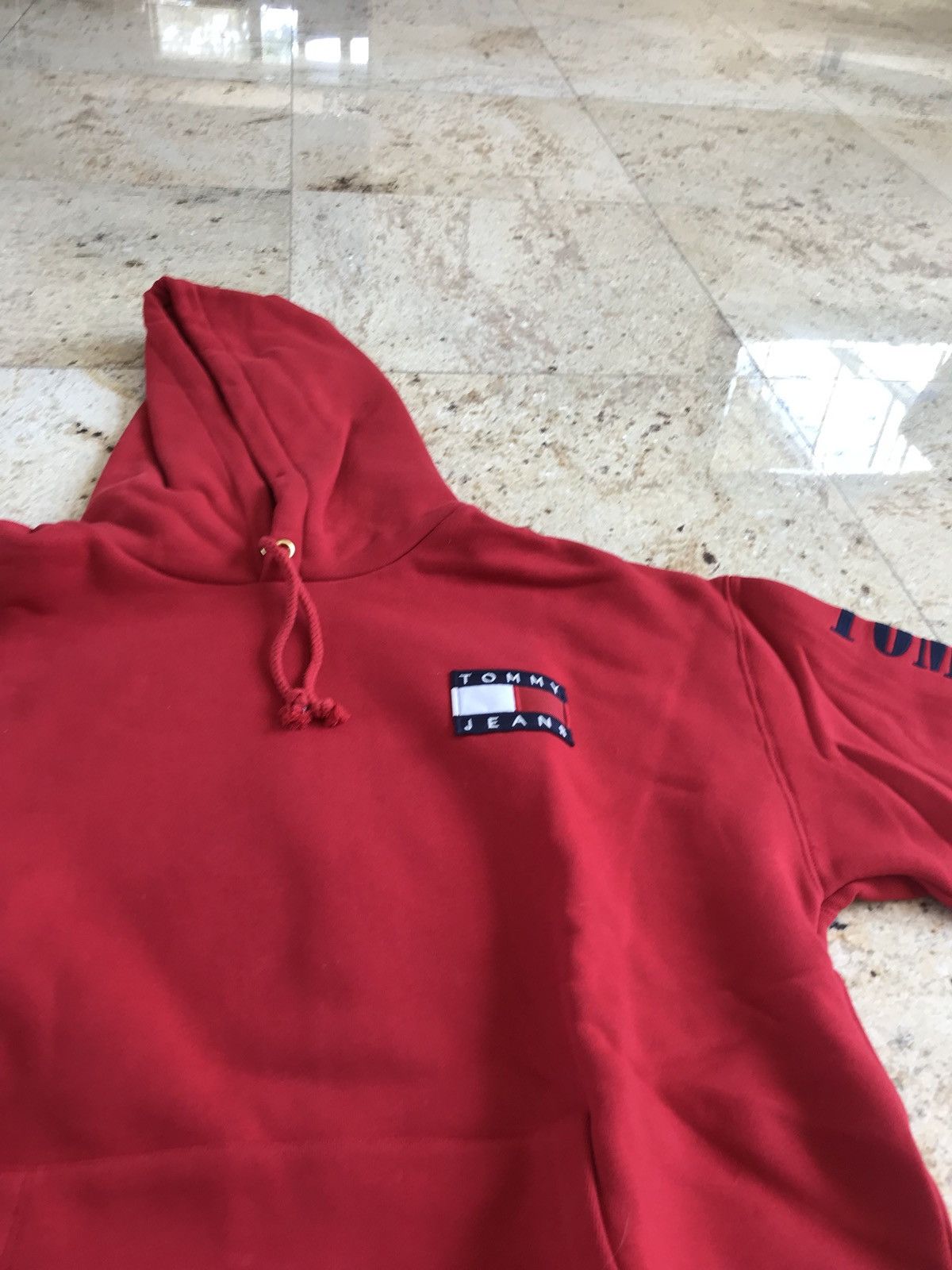 Tommy Hilfiger Flag Hoodie in Red Size US XL / EU 56 / 4 - 5 Thumbnail