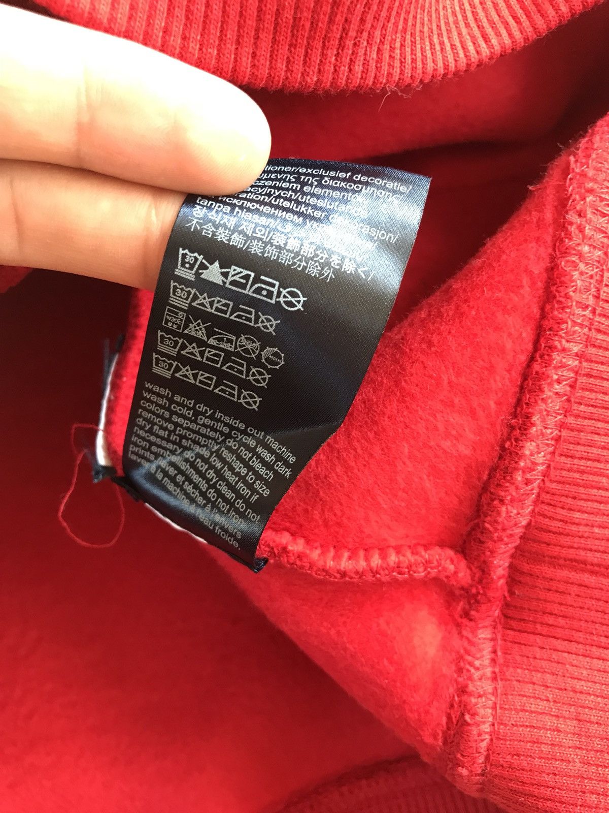Tommy Hilfiger Flag Hoodie in Red Size US XL / EU 56 / 4 - 17 Thumbnail