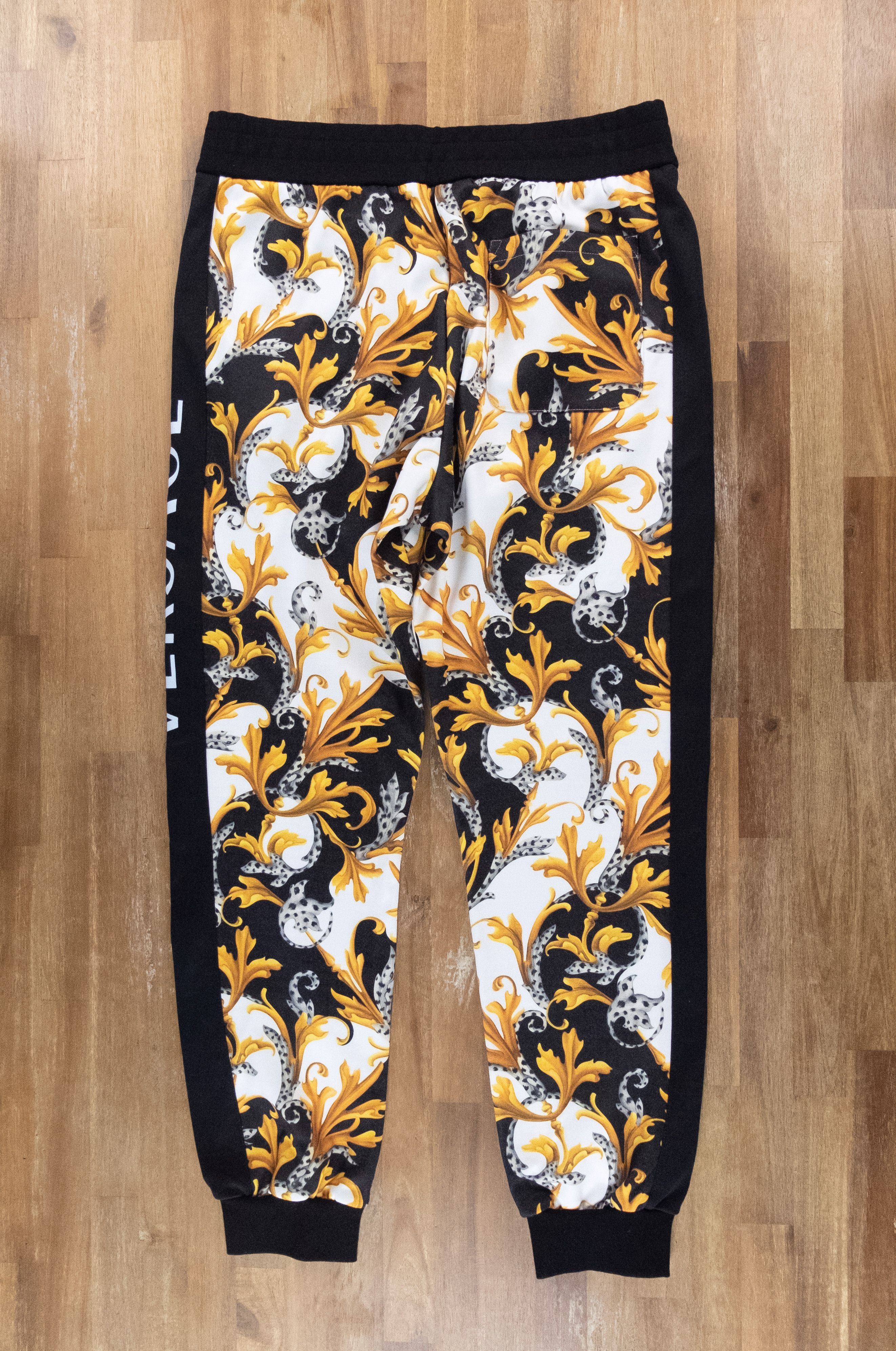 Versace VERSACE Acanthus barocco baroque print track pants Large Size US 34 / EU 50 - 11 Thumbnail