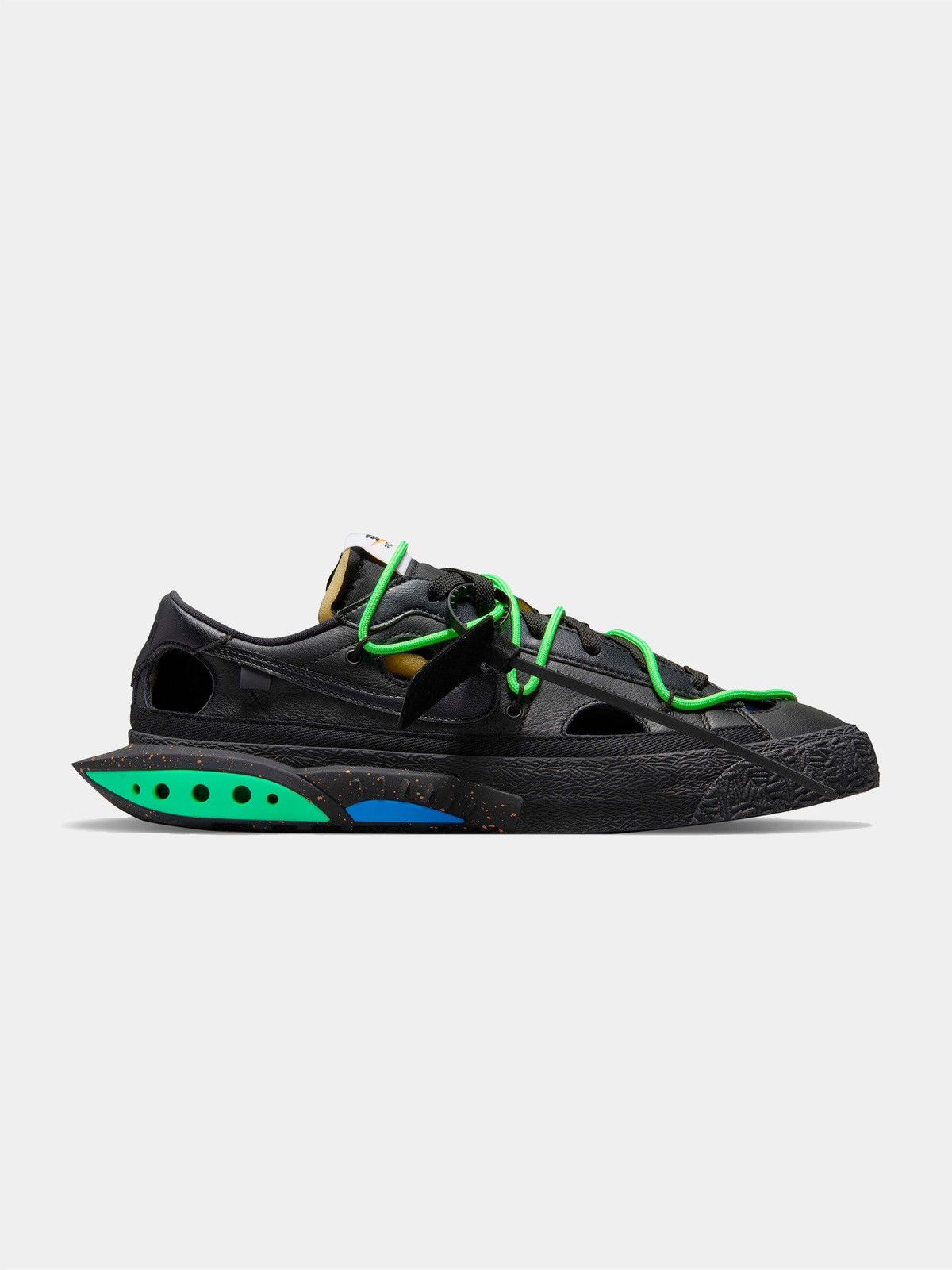 Nike × Off-White Nike x Off-White Blazer Low ‘77 Size US 9.5 / EU 42-43 - 2 Thumbnail