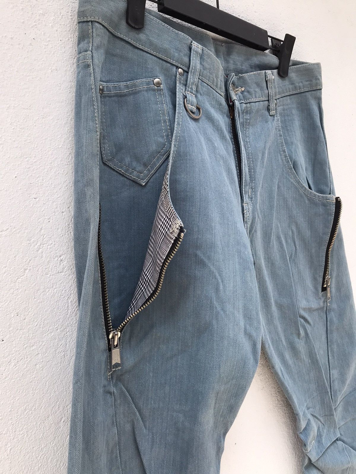 Japanese Brand Made In Japan Japanese Brand Long Zipper Slim Fits Jeans Size US 33 - 3 Thumbnail