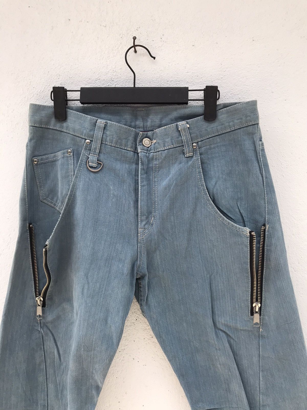 Japanese Brand Made In Japan Japanese Brand Long Zipper Slim Fits Jeans Size US 33 - 6 Thumbnail