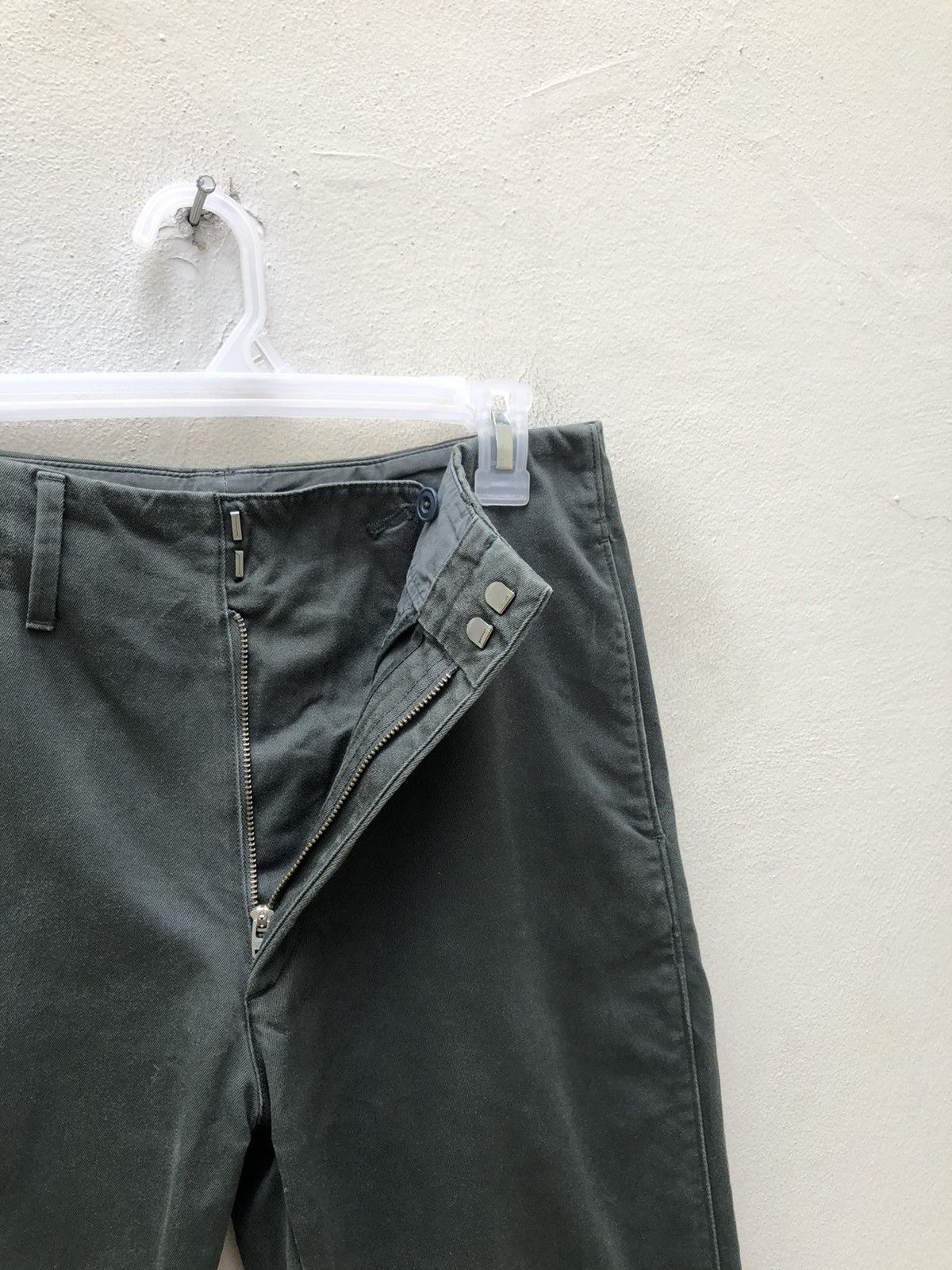 Lemaire Lemaire X Uniqlo Sun Fade Green Chinos Trouser Pant Cropped Size US 29 - 10 Thumbnail
