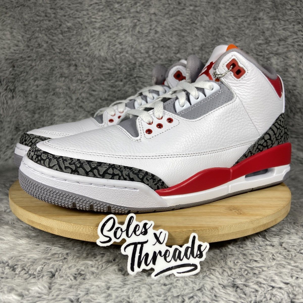 Jordan Brand Air Jordan 3 Retro 'Fire Red' (2022) Men's Sneakers Size 9.5 Size US 9.5 / EU 42-43 - 5 Thumbnail