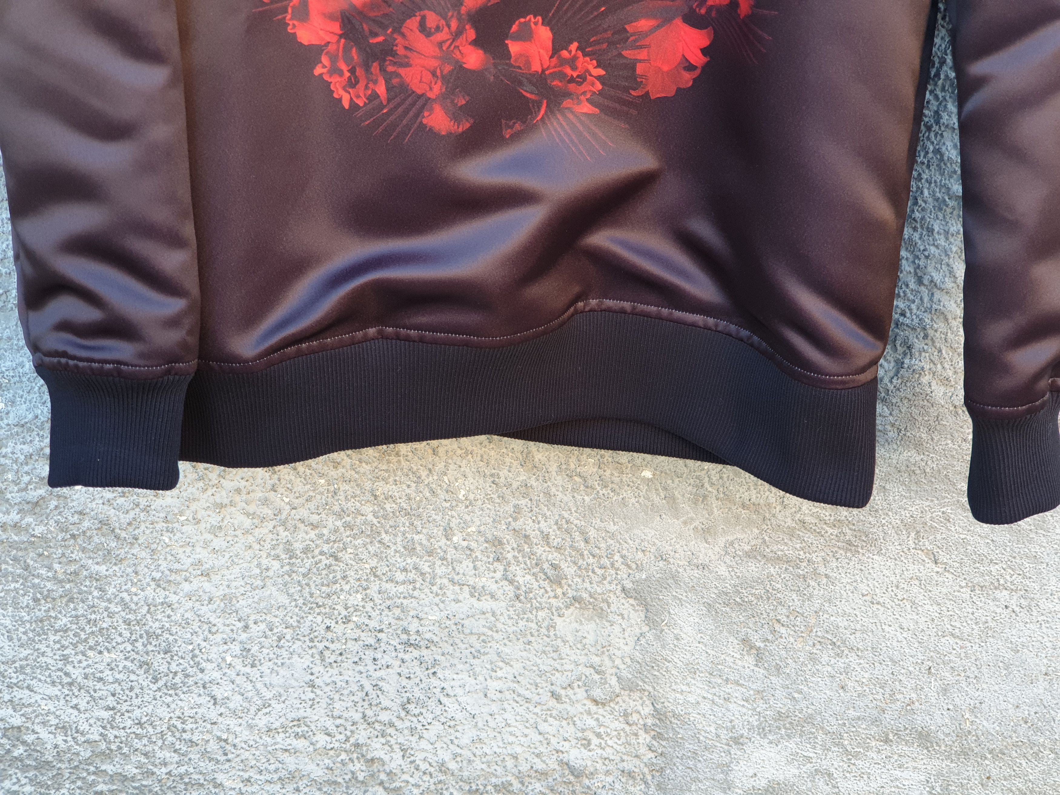 Givenchy $1350 Givenchy Black Satin Panther Floral Bambi Sweatshirt Size US S / EU 44-46 / 1 - 8 Thumbnail