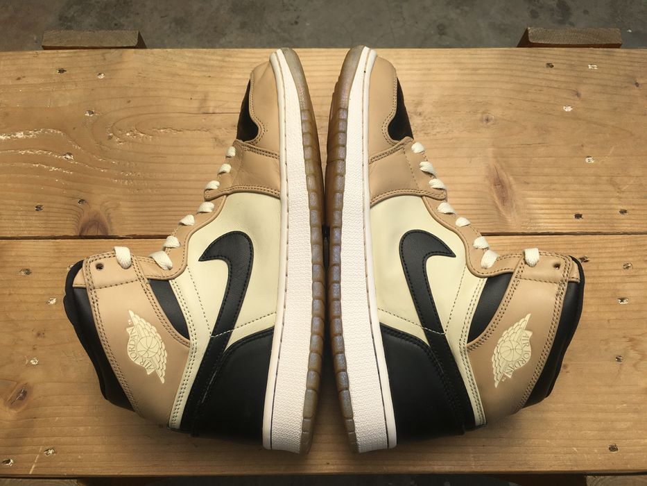 jordan retro high black mushroom