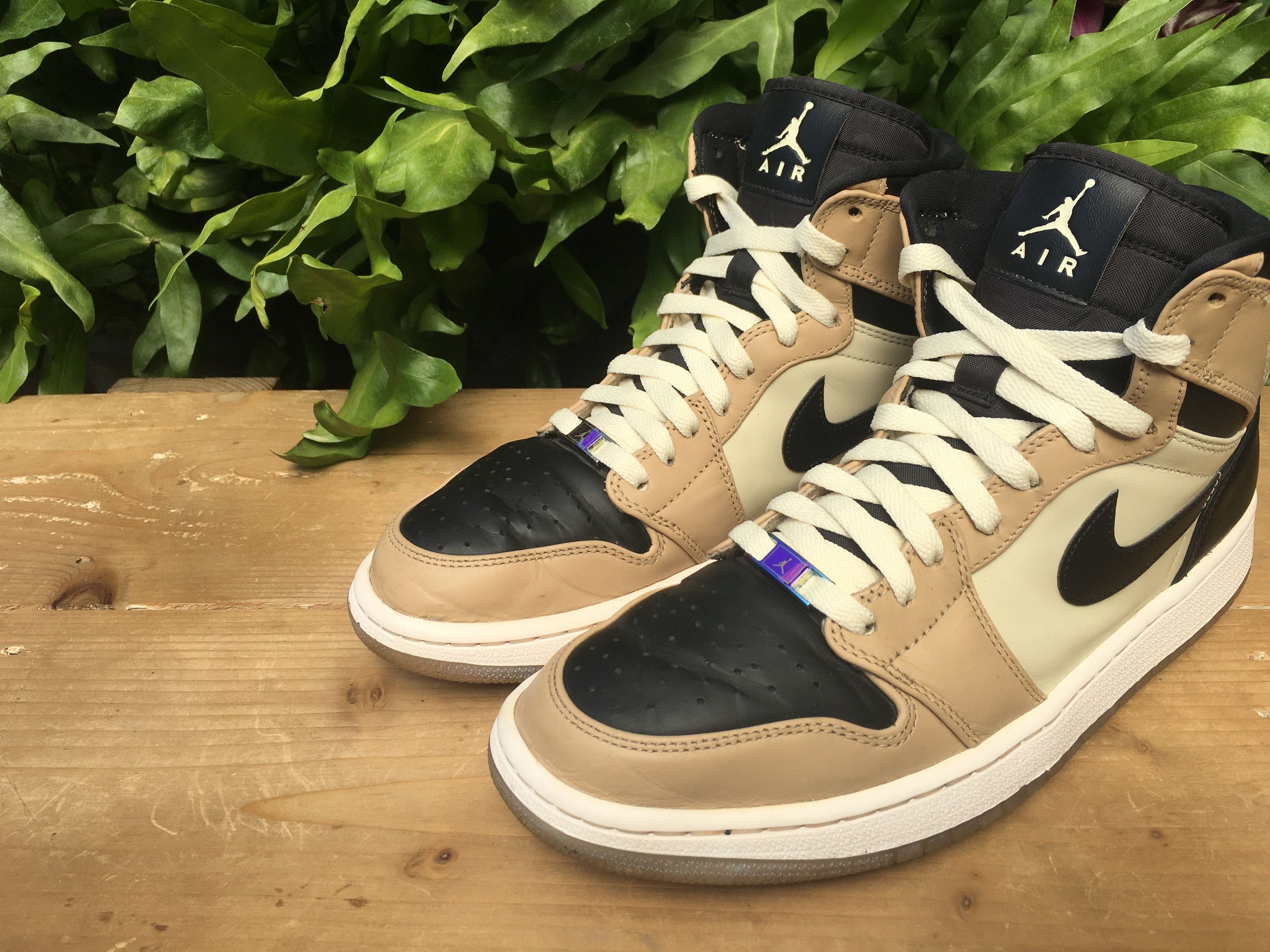Jordan Brand × Nike 🔥 Rare Nike Air Jordan 1 Retro High Black Mushroom Size US 10 / EU 43 - 6 Thumbnail
