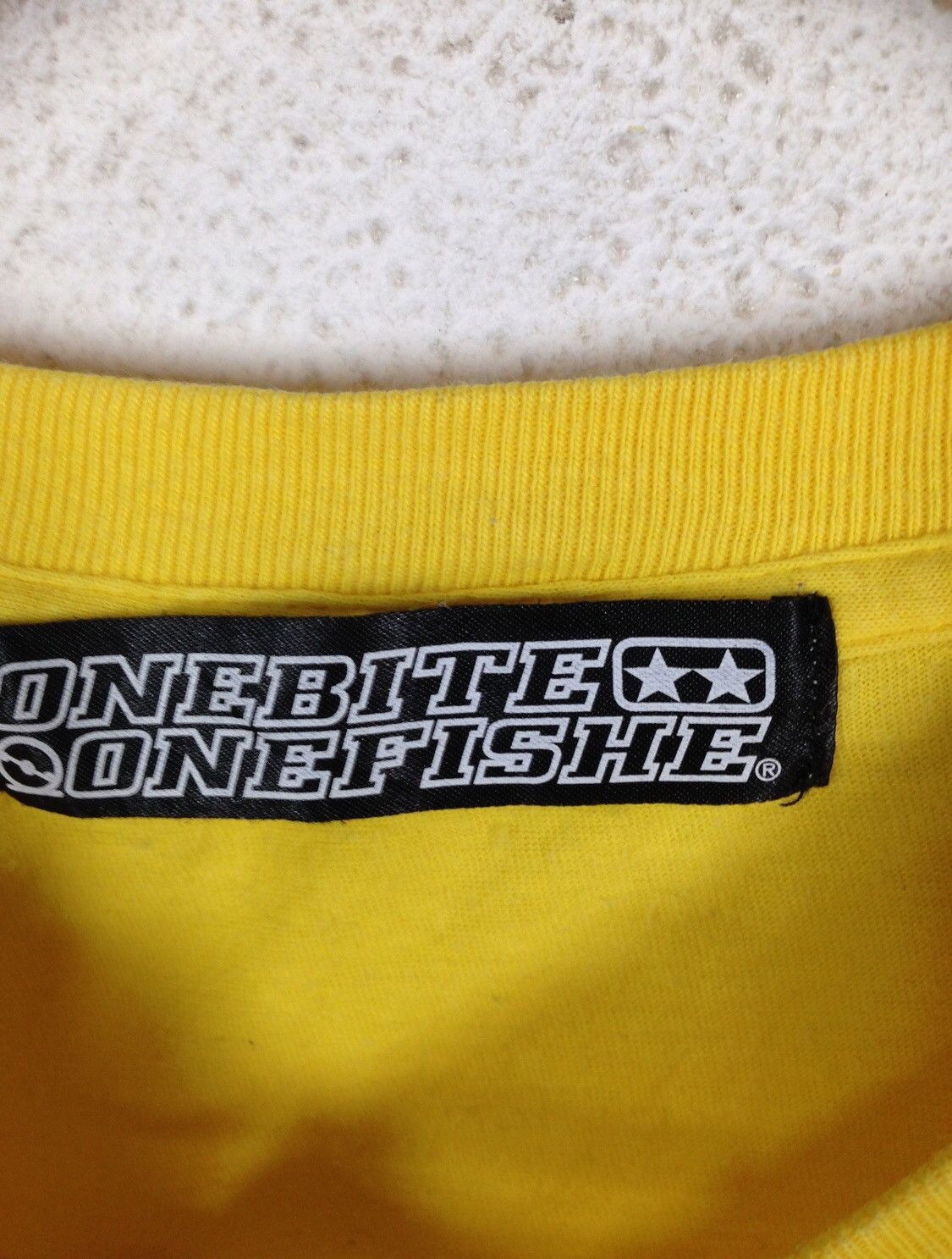 Japanese Brand One Bite One Fish T-Shirt Short Sleeve Yellow Size US L / EU 52-54 / 3 - 5 Thumbnail