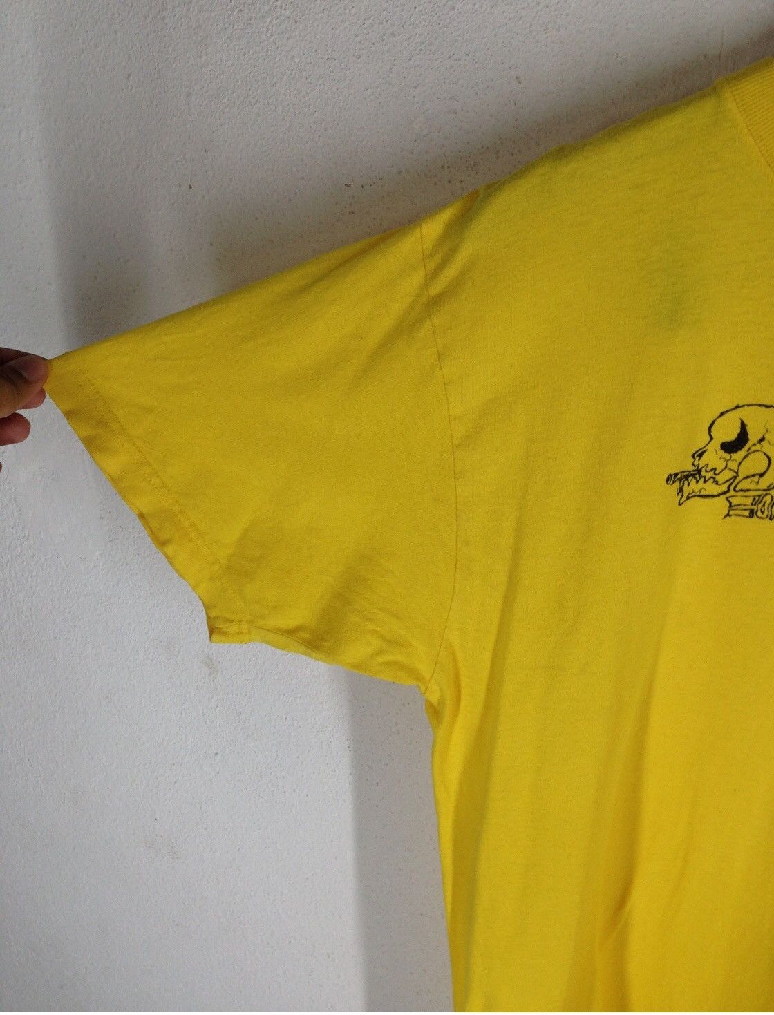 Japanese Brand One Bite One Fish T-Shirt Short Sleeve Yellow Size US L / EU 52-54 / 3 - 3 Thumbnail