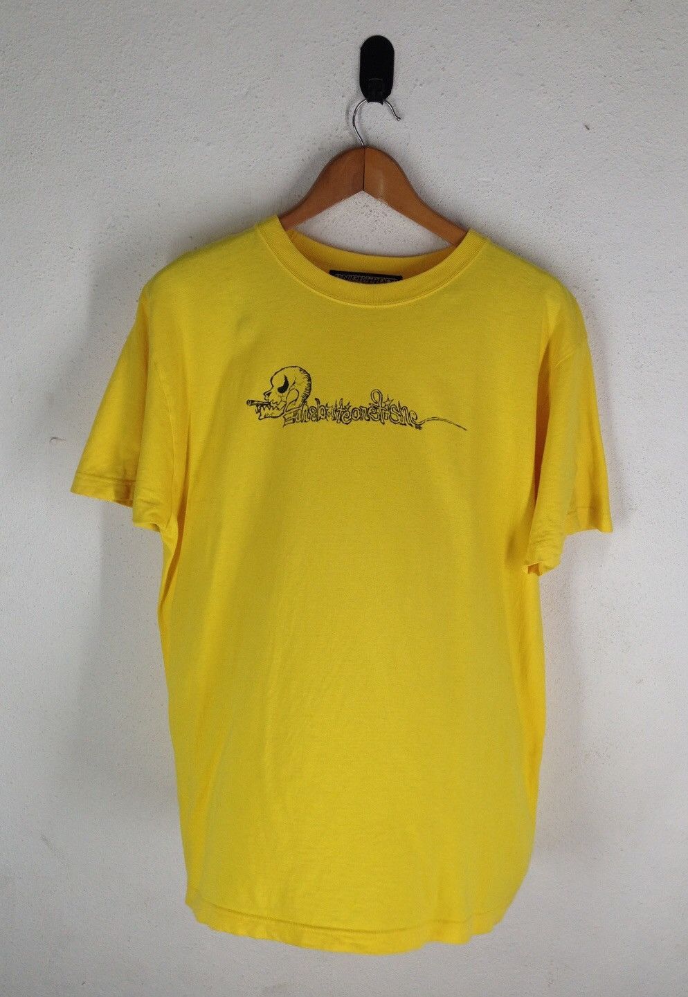 Japanese Brand One Bite One Fish T-Shirt Short Sleeve Yellow Size US L / EU 52-54 / 3 - 1 Thumbnail