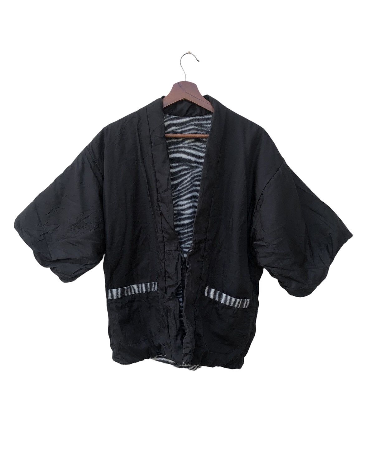 Japanese Brand KIMONO REVERSIBLE ZEBRA PRINTED INSPIRED VISVIM Size US M / EU 48-50 / 2 - 1 Thumbnail