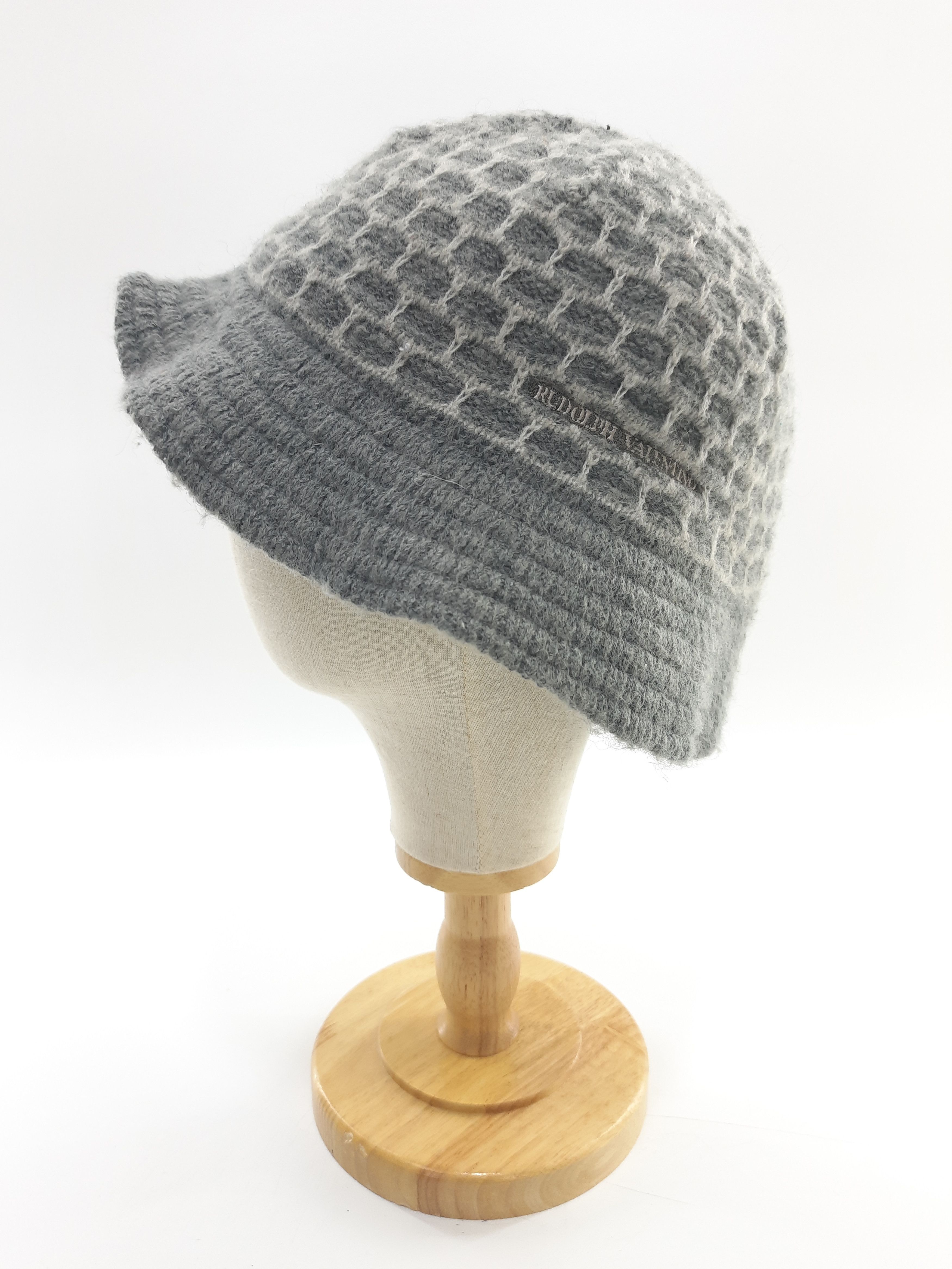 Japanese Brand × Vintage Vintage Rudolph Valentino Beanie Hat BN133 Size ONE SIZE - 1 Thumbnail